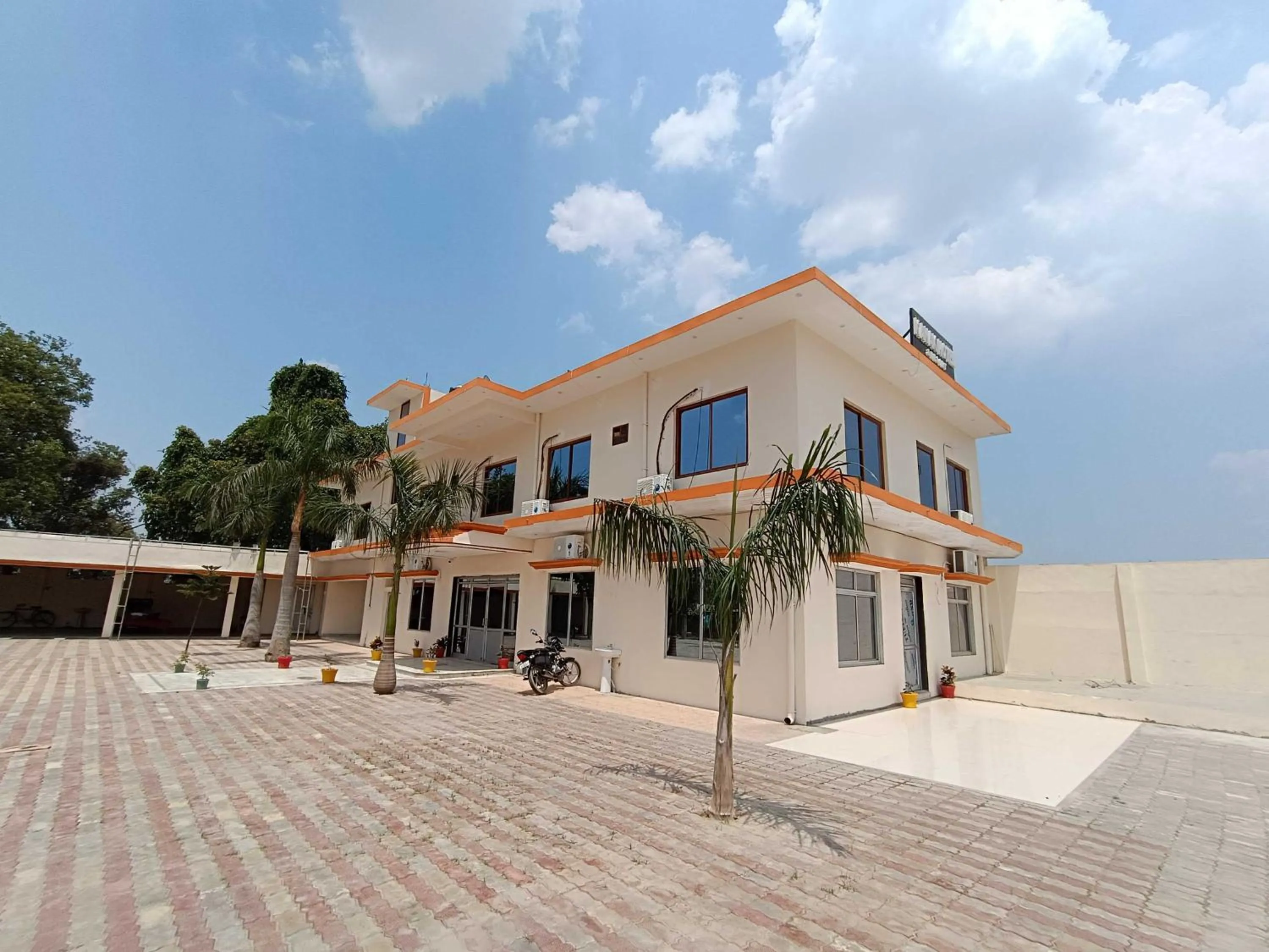 Facade/entrance in Hotel O Home Kanak Hotel & Resort Homestay