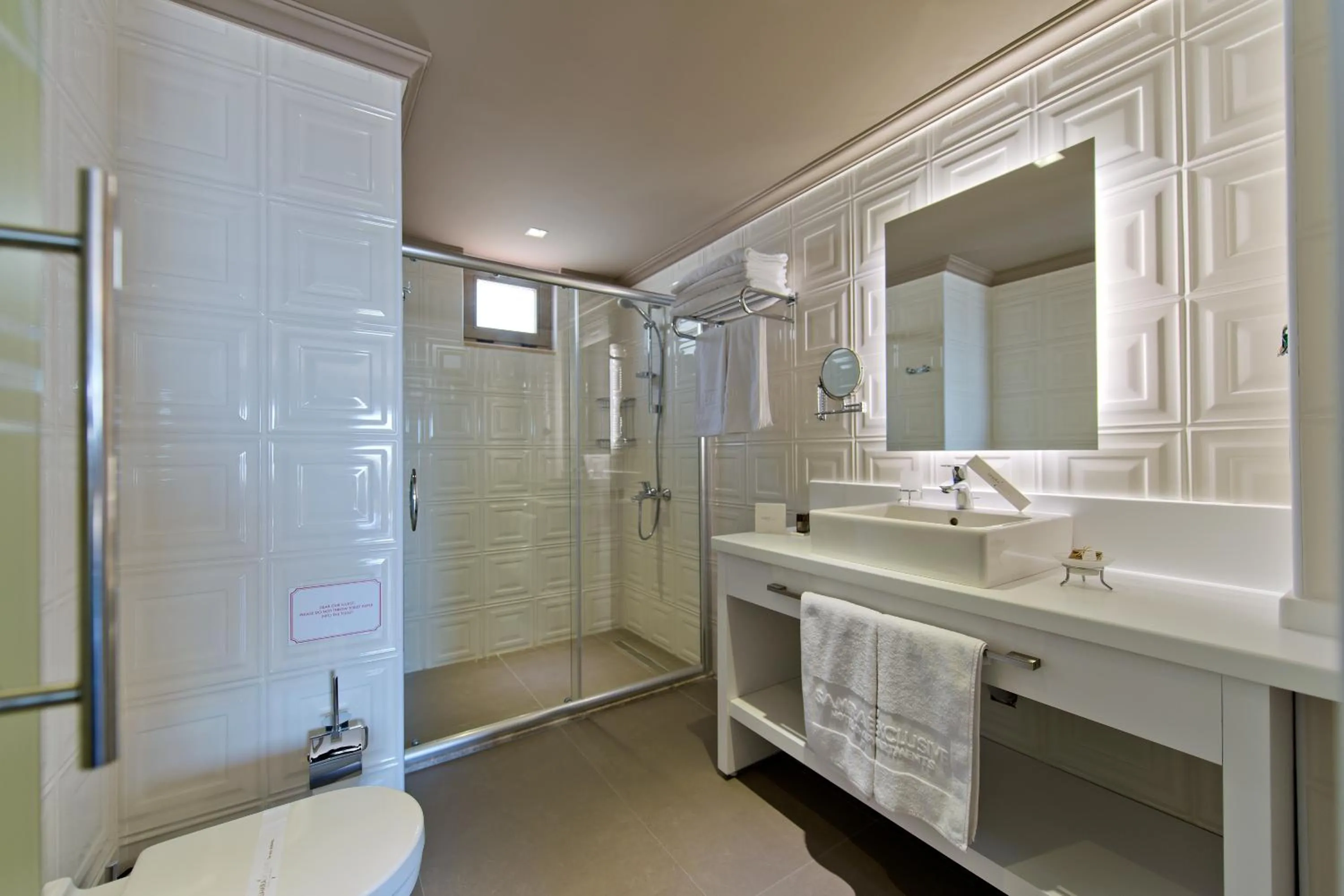 Bathroom in Samira Exclusive Hotel & Apartments