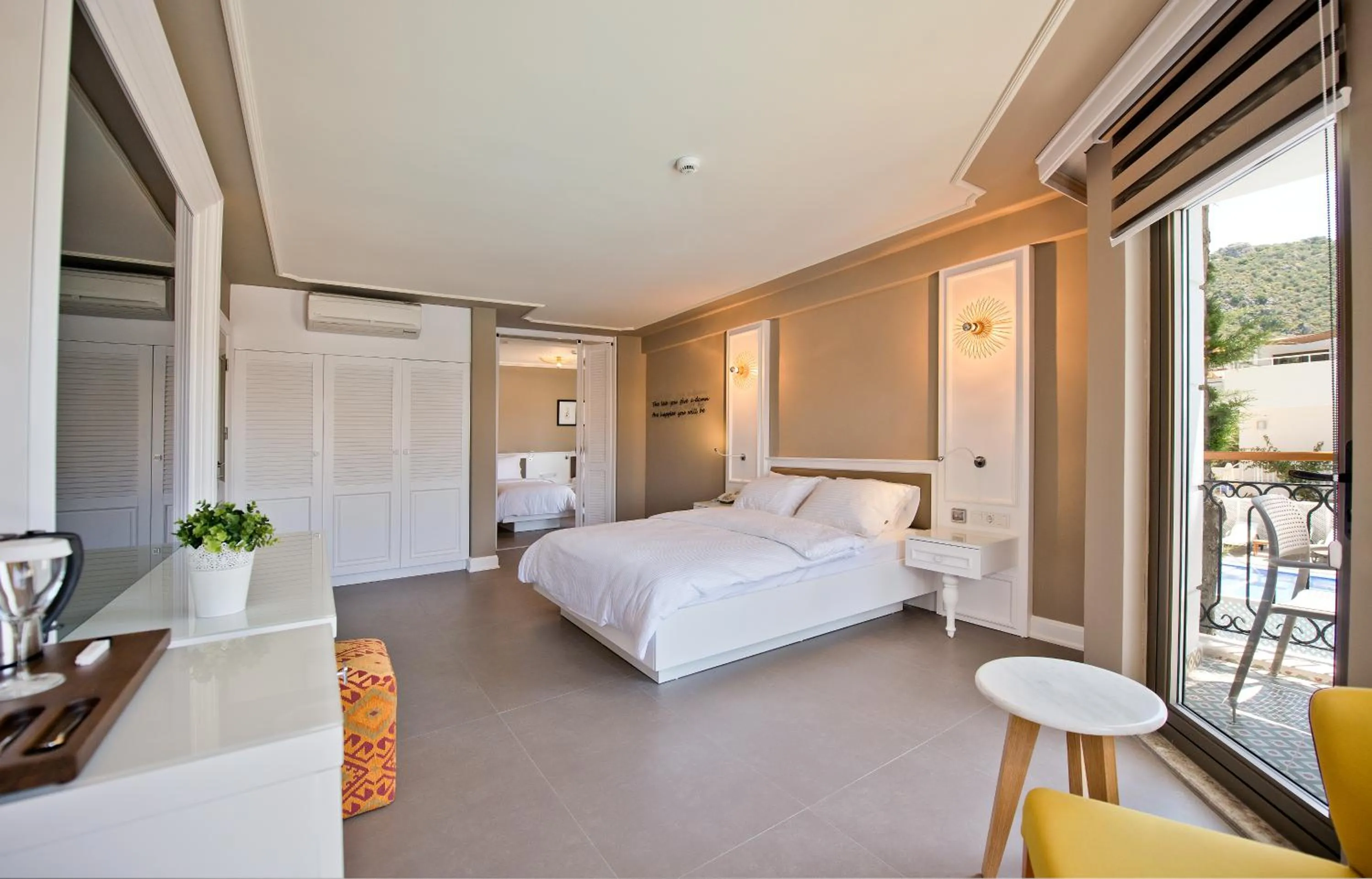 Day, Bed in Samira Exclusive Hotel & Apartments