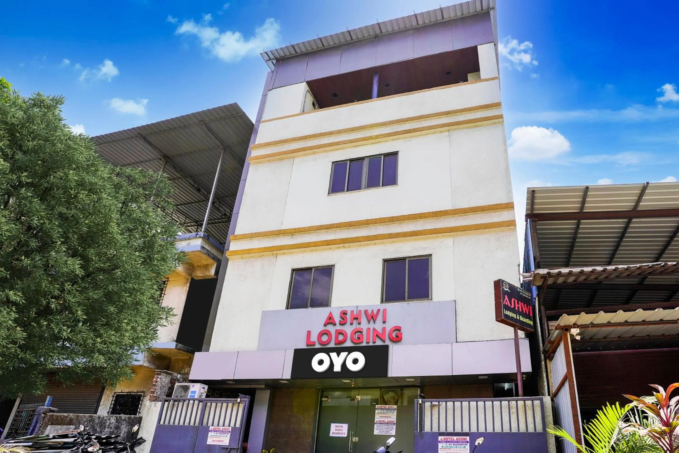 Facade/entrance in Hotel O Ashwi