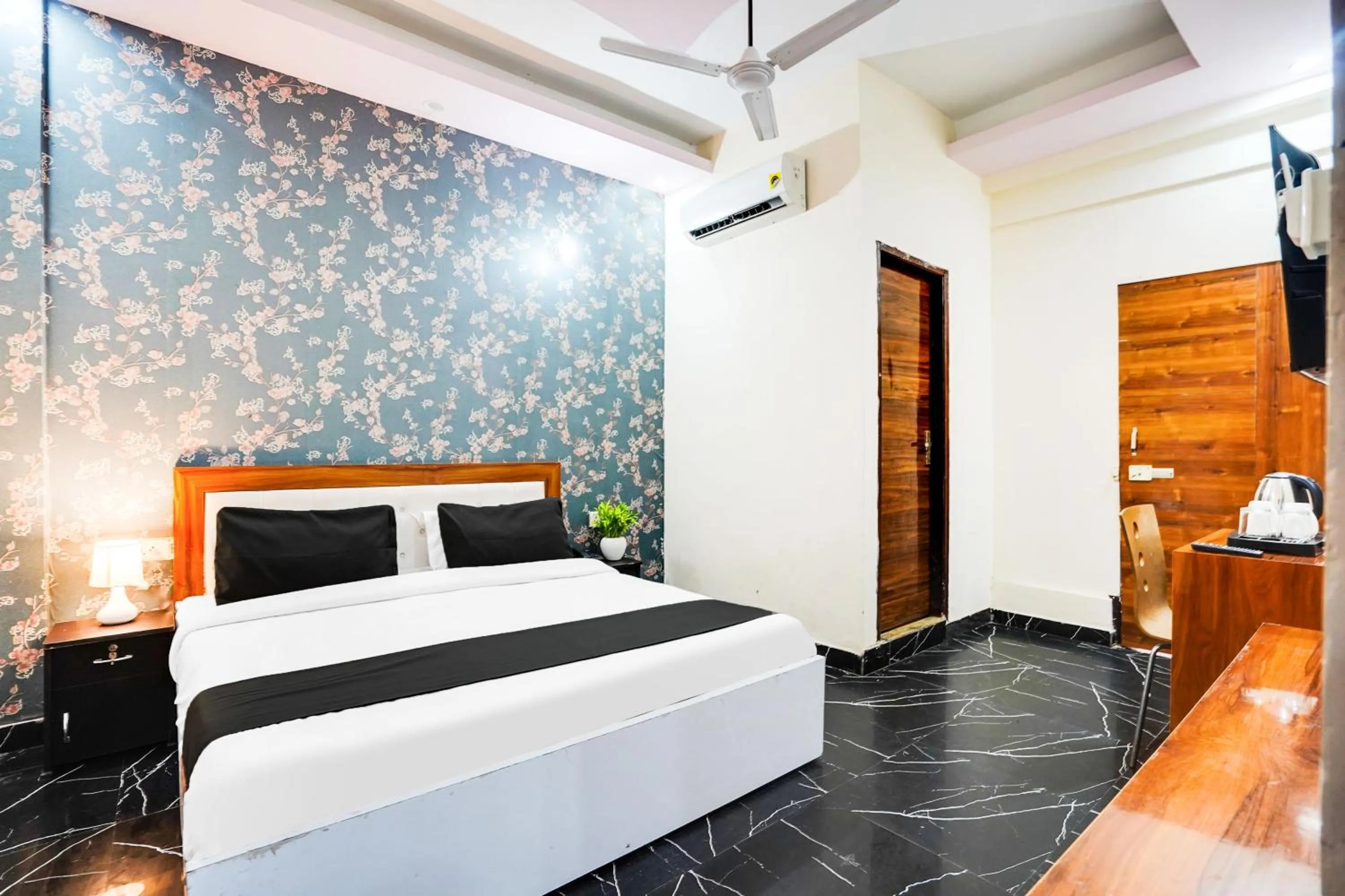 Bedroom in Collection O Sector 117 Noida