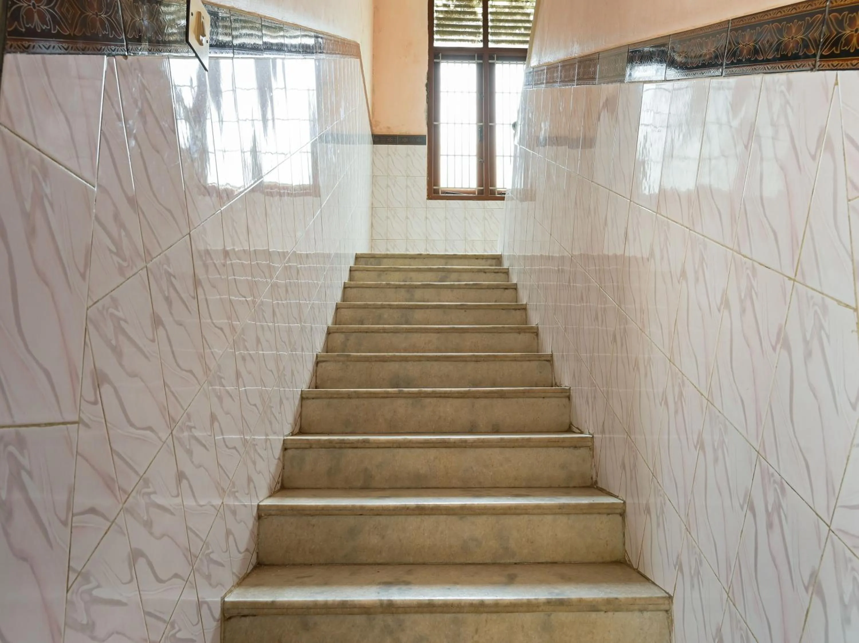 Lobby or reception in Hotel O Vel Vel Guest House