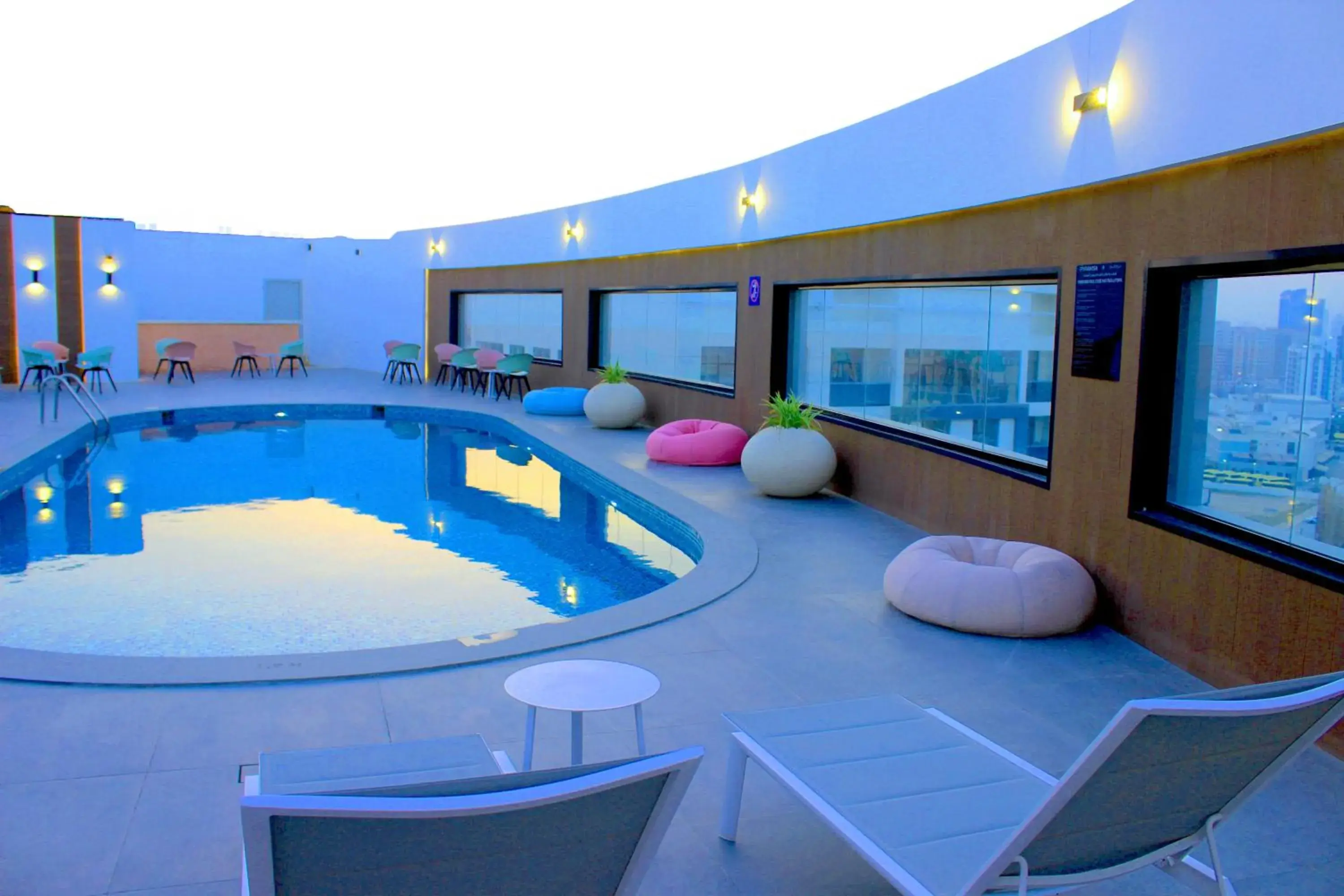 Swimming pool in Pyramisa Hotel Apartments Swimming pool in Pyramisa Hotel Apartments