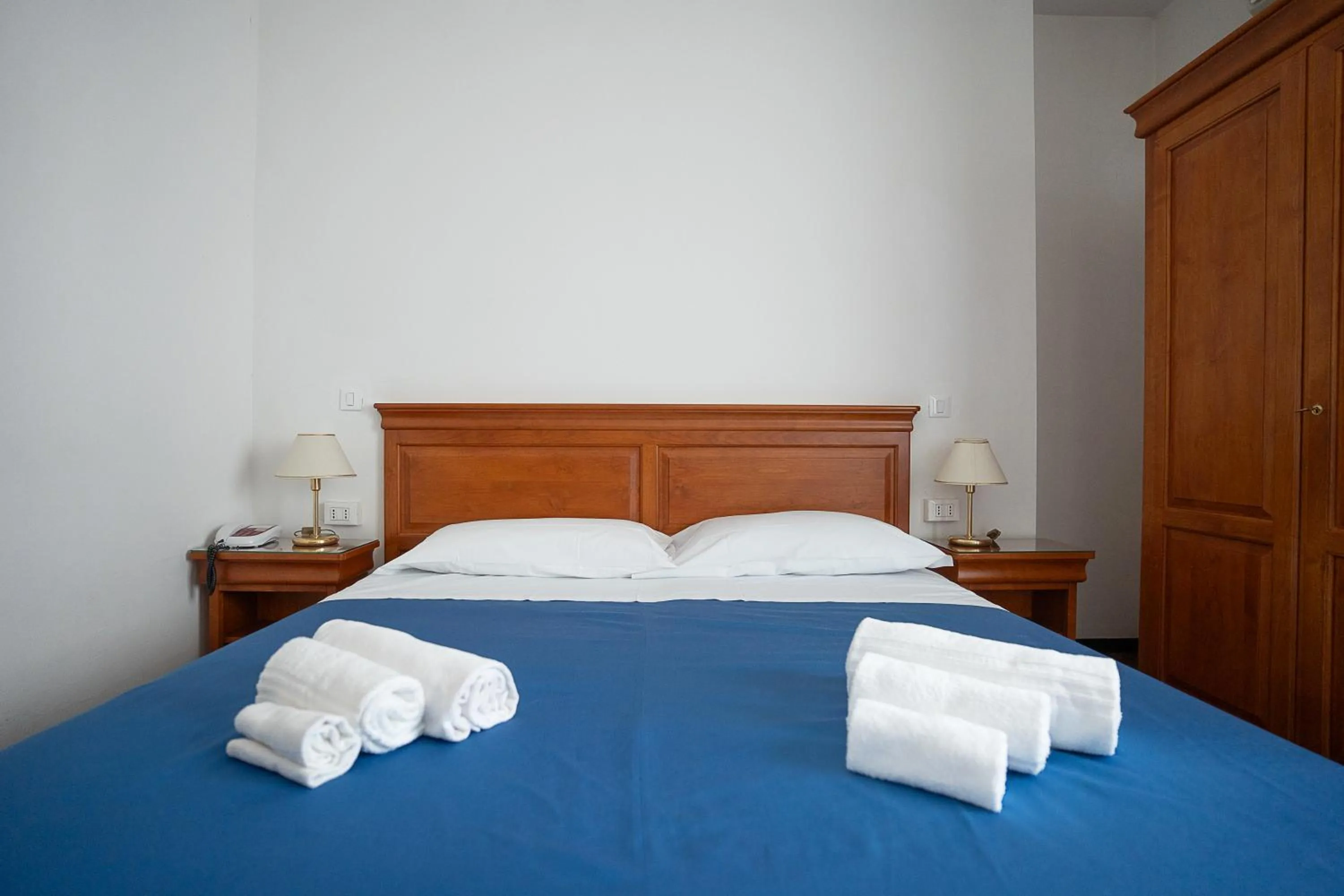 Bedroom, Bed in Hotel Napoleon