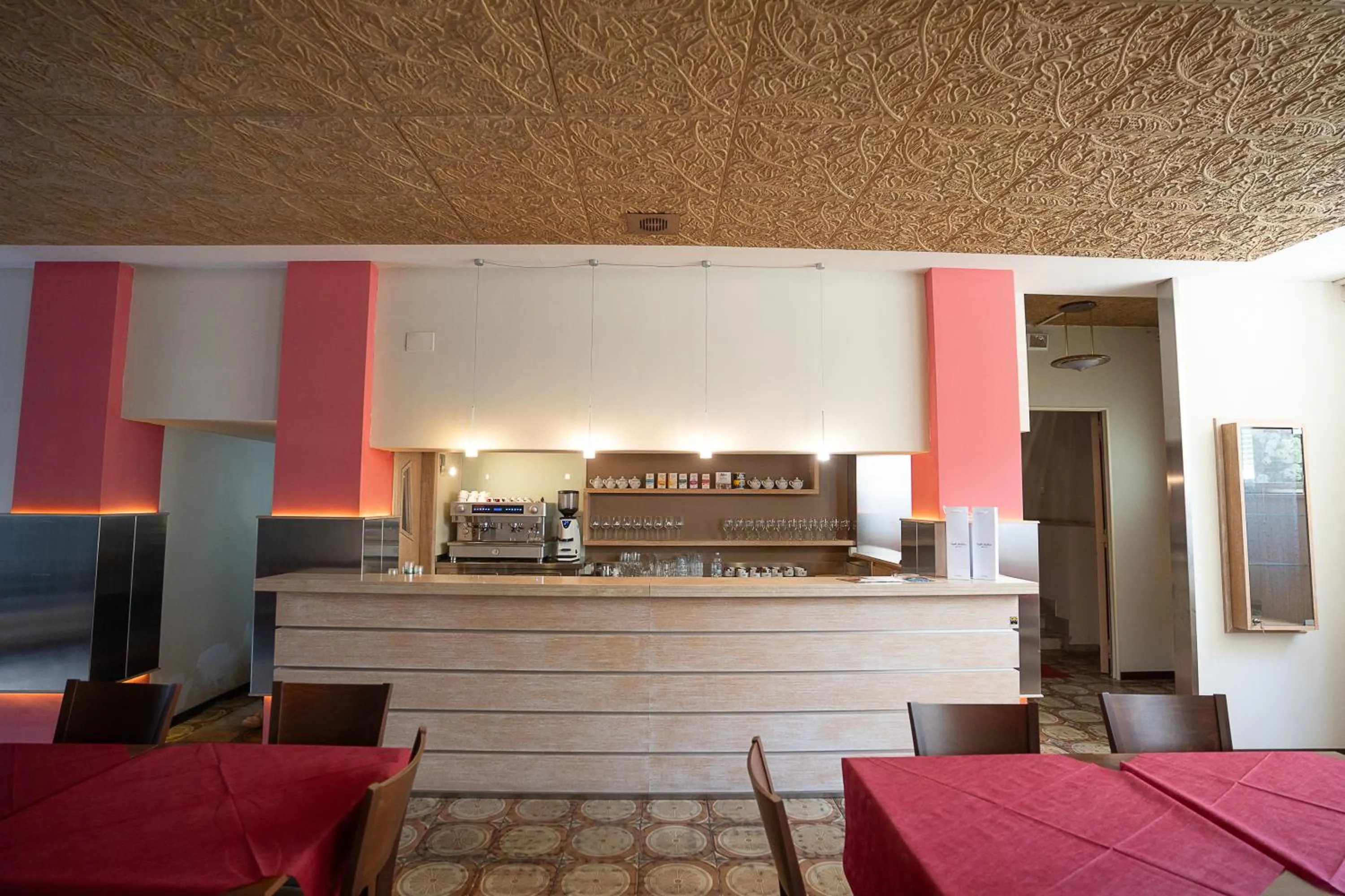 Lounge or bar, Bed in Hotel Napoleon