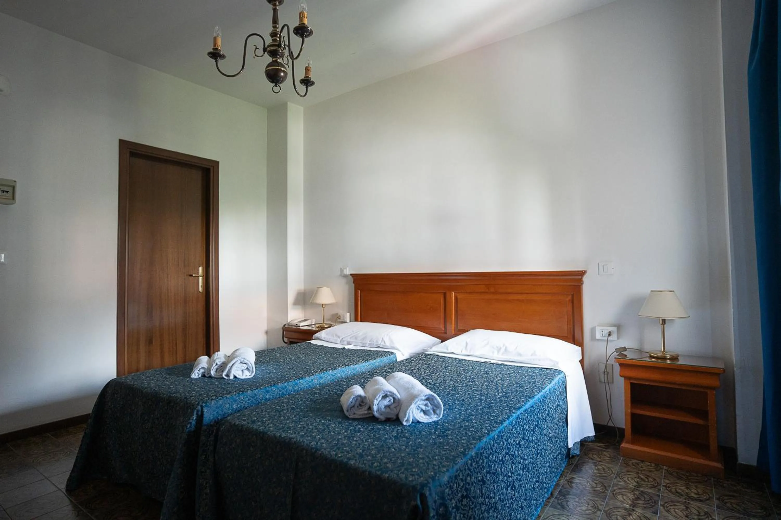 Bedroom, Bed in Hotel Napoleon