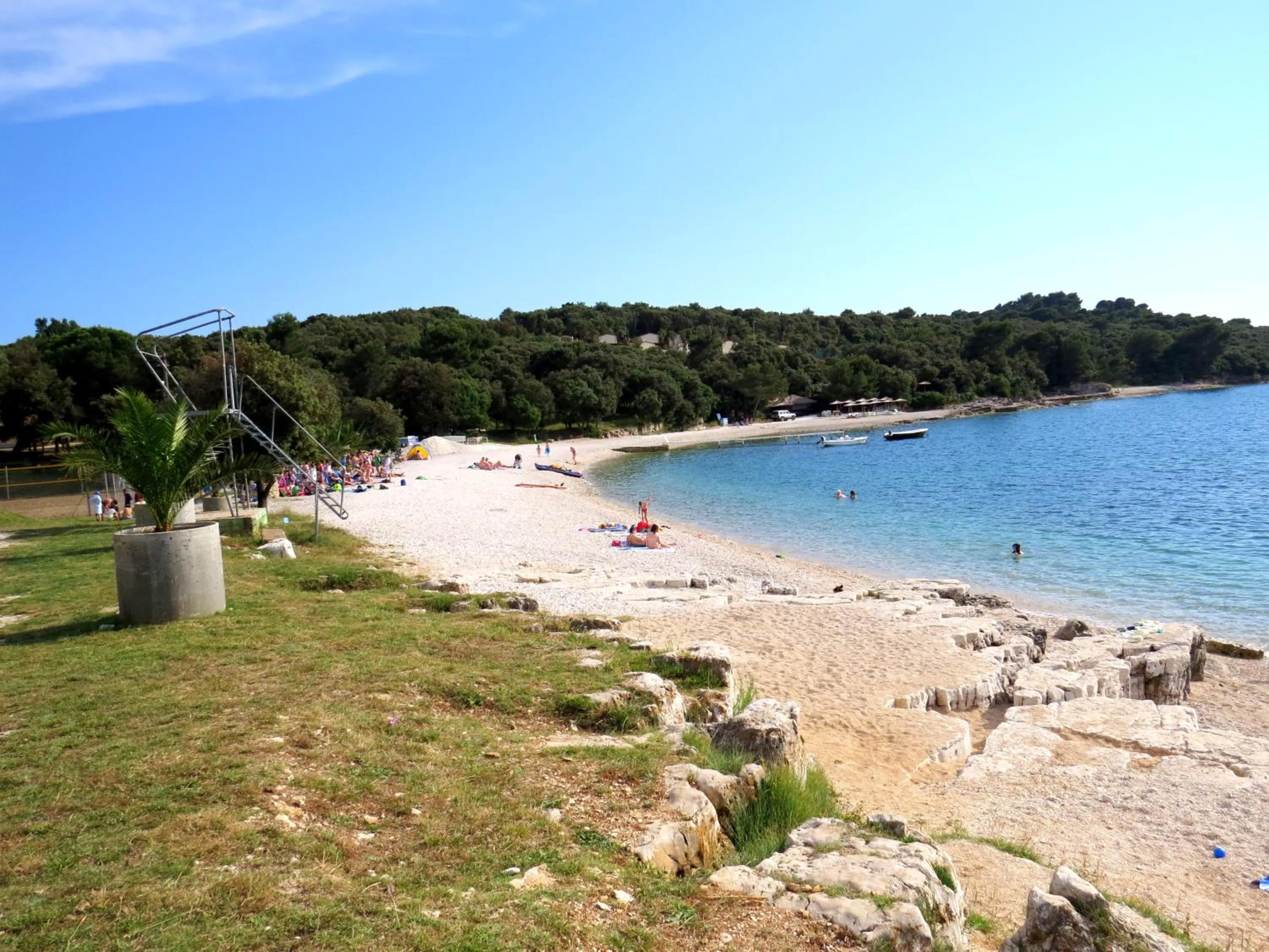 Beach in Camping Media Mobile Homes in Brioni Sunny Camping