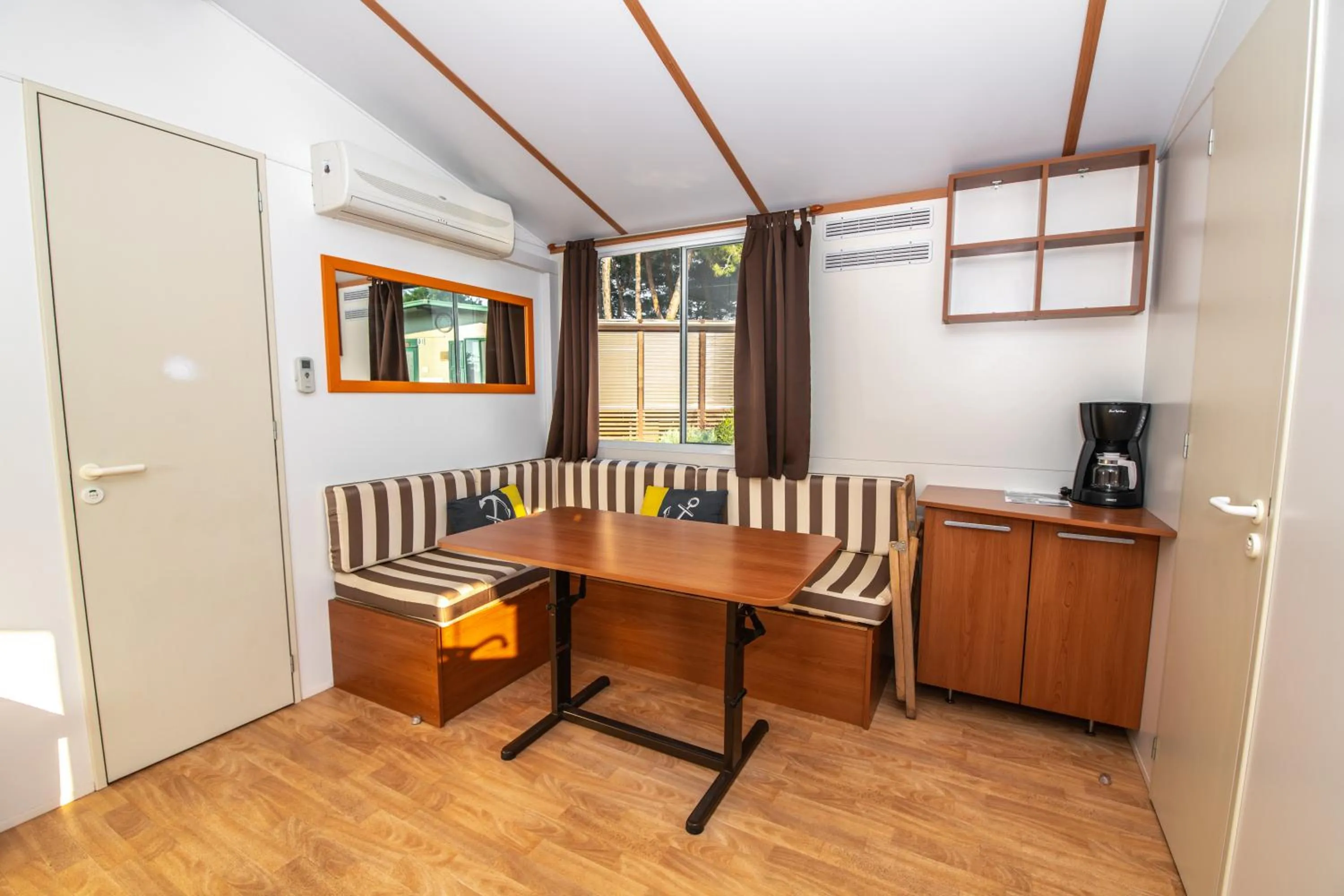 Camping Media Mobile Homes in Brioni Sunny Camping