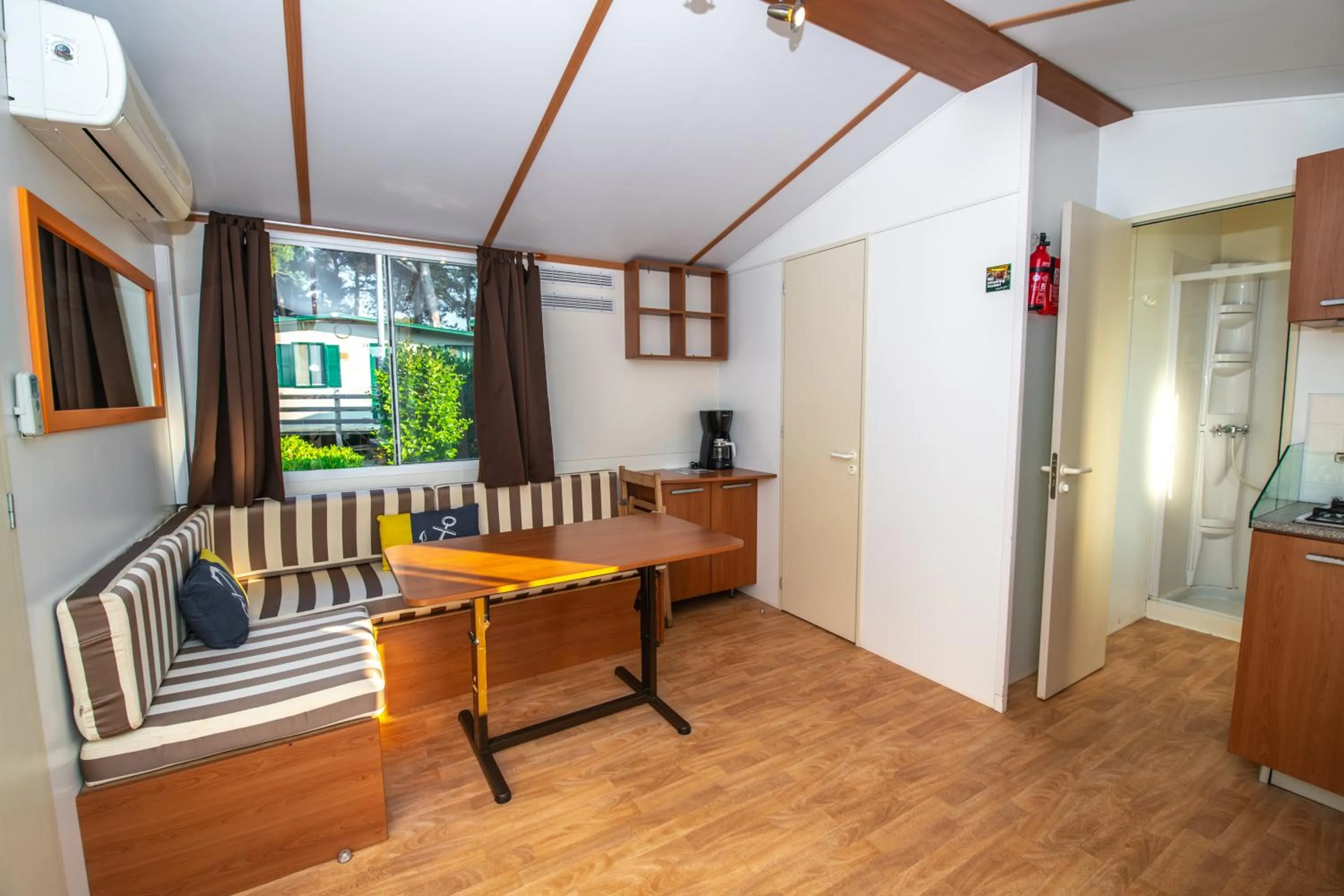 Camping Media Mobile Homes in Brioni Sunny Camping