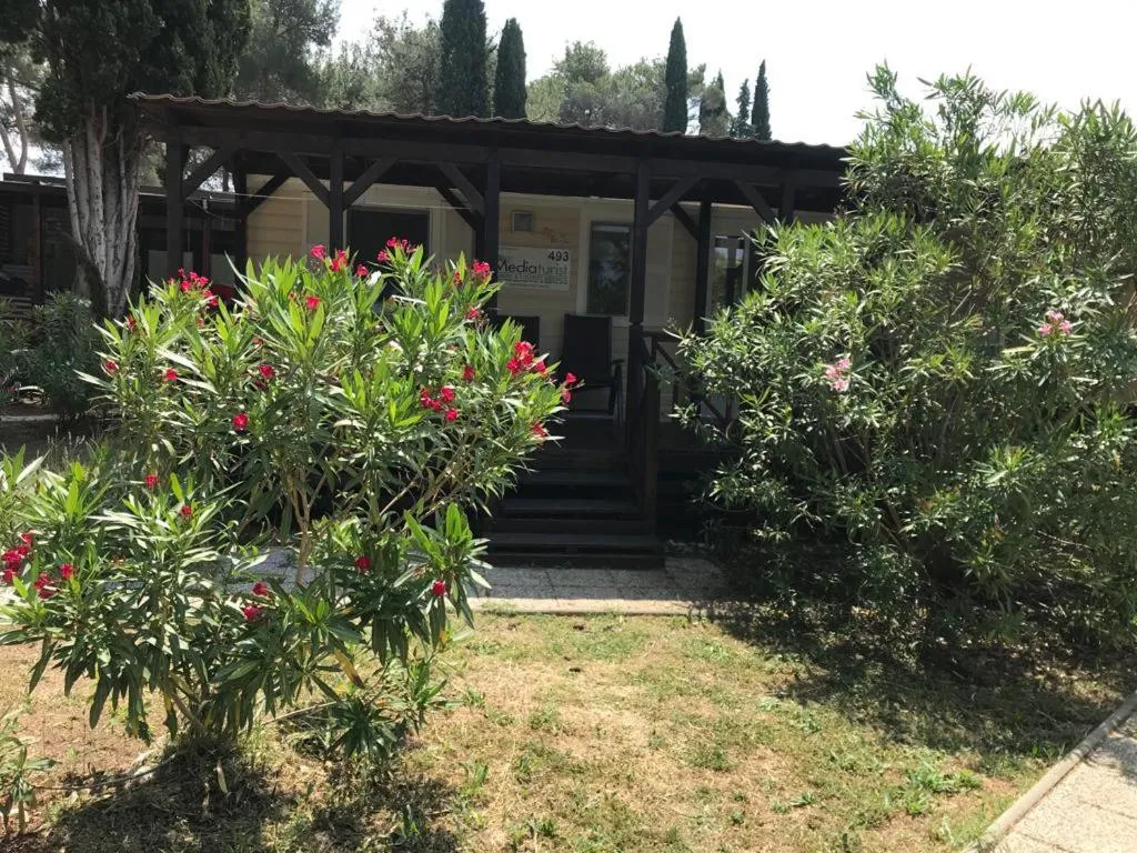 Camping Media Mobile Homes in Brioni Sunny Camping