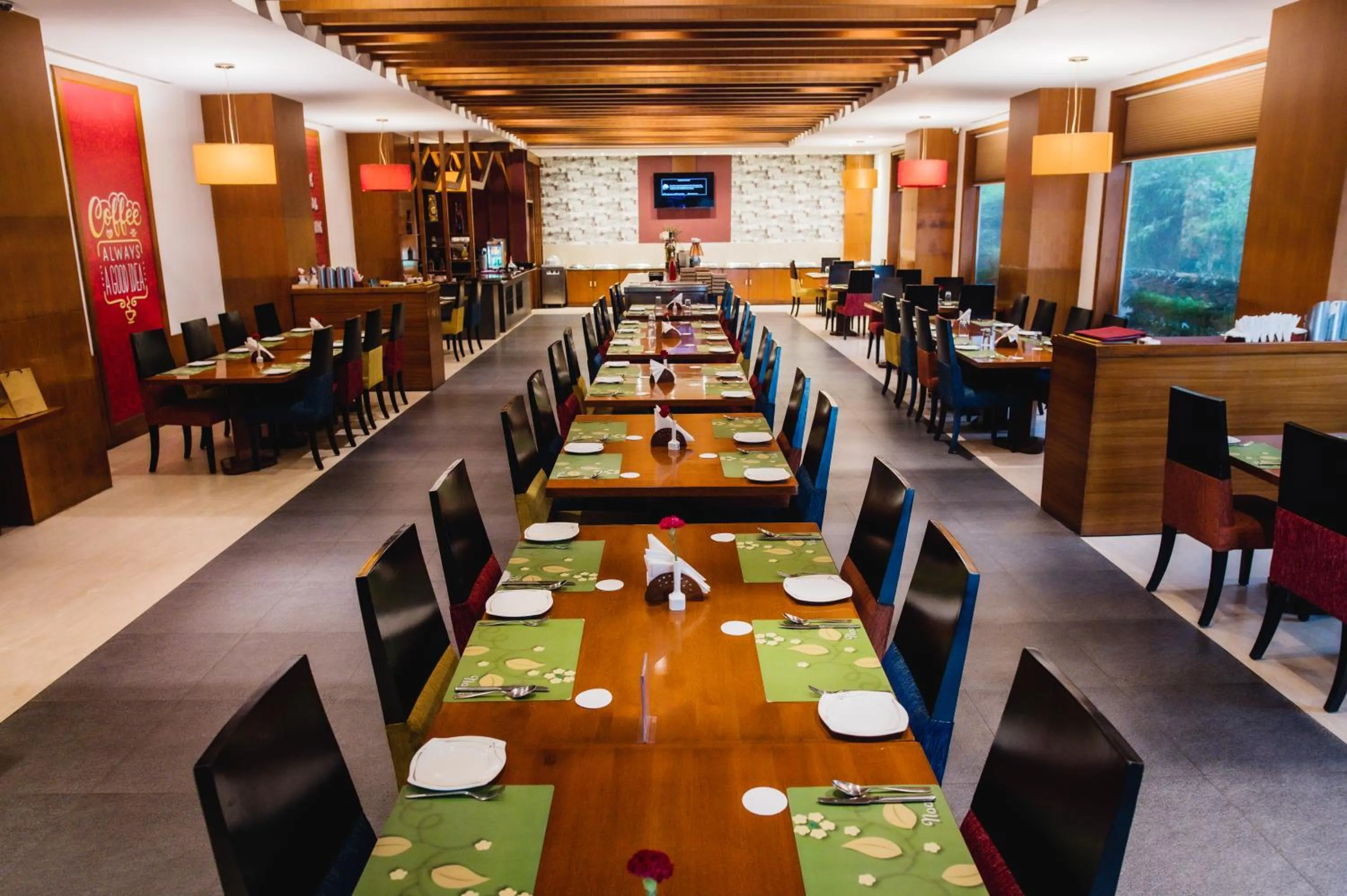 Restaurant/places to eat in The Alcor Hotel