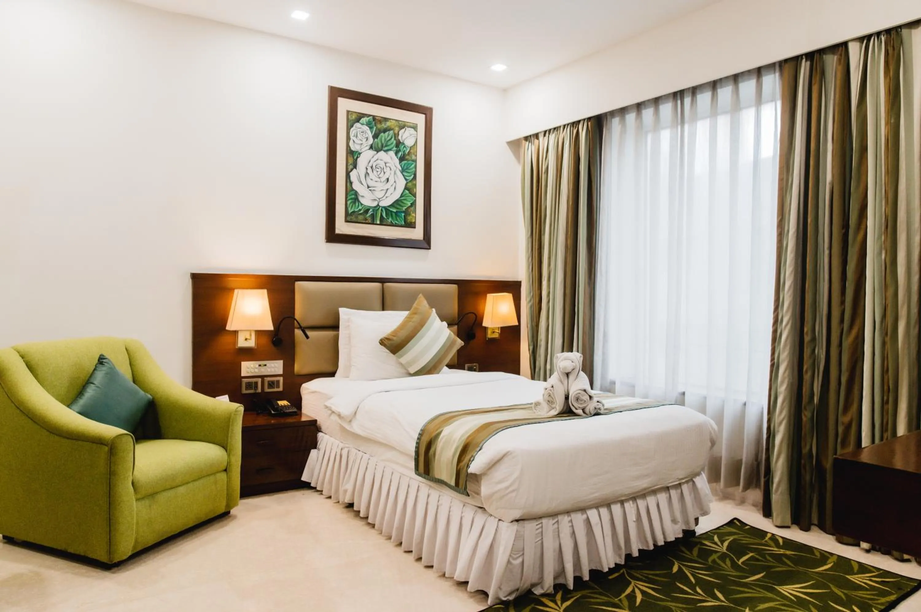 Bed in The Alcor Hotel