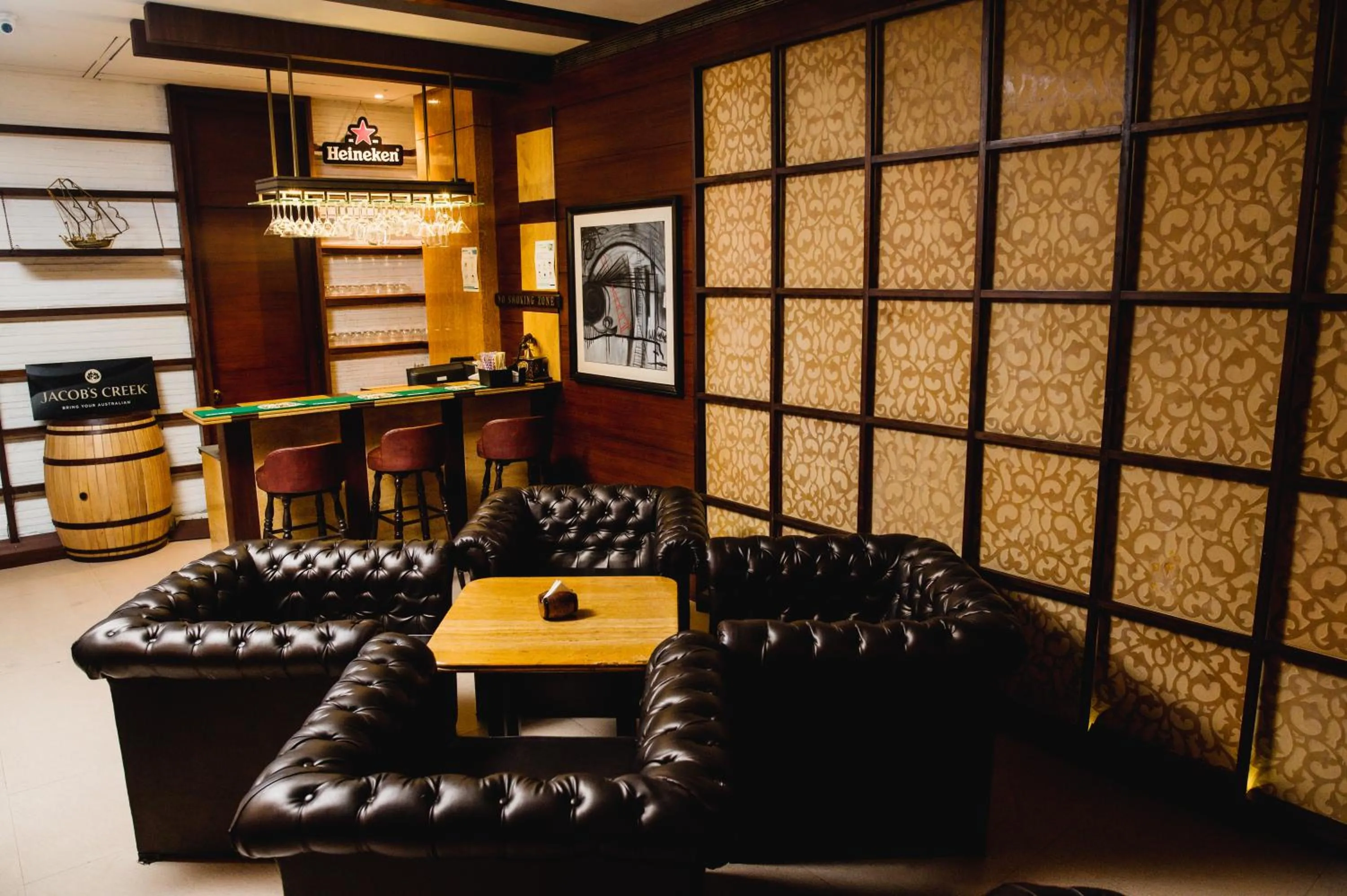 Lounge or bar in The Alcor Hotel