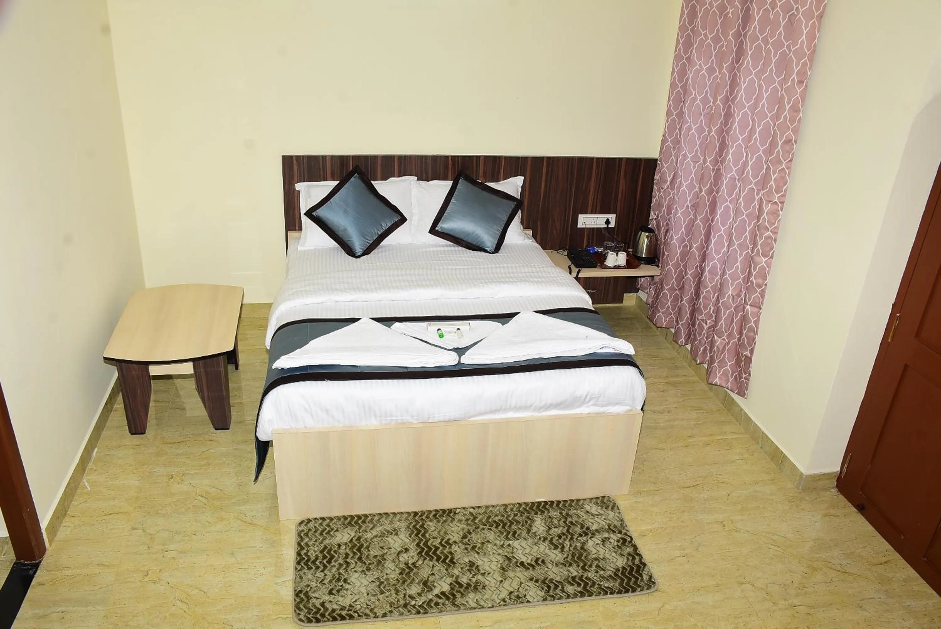 Bedroom in Amity Inn