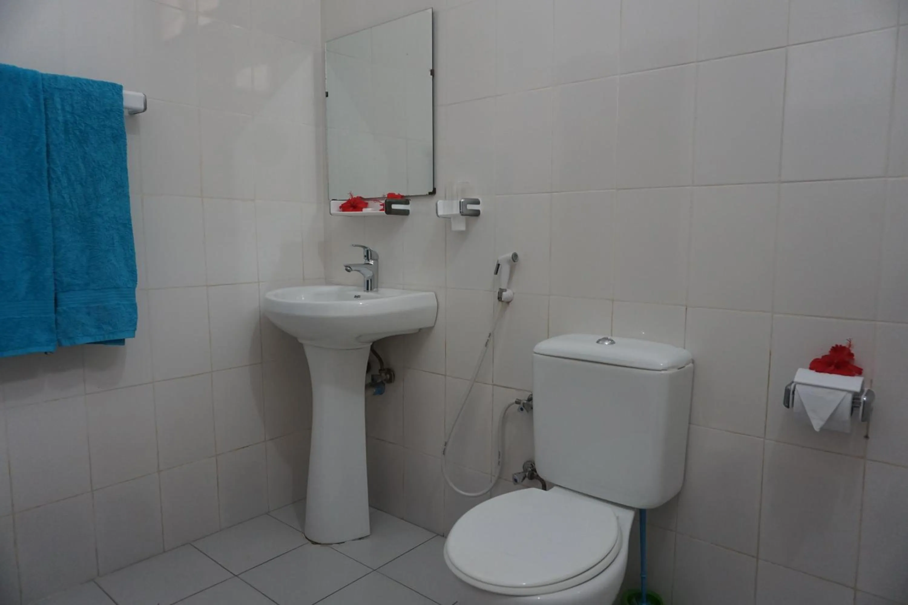 Toilet in Cocolala Beach House