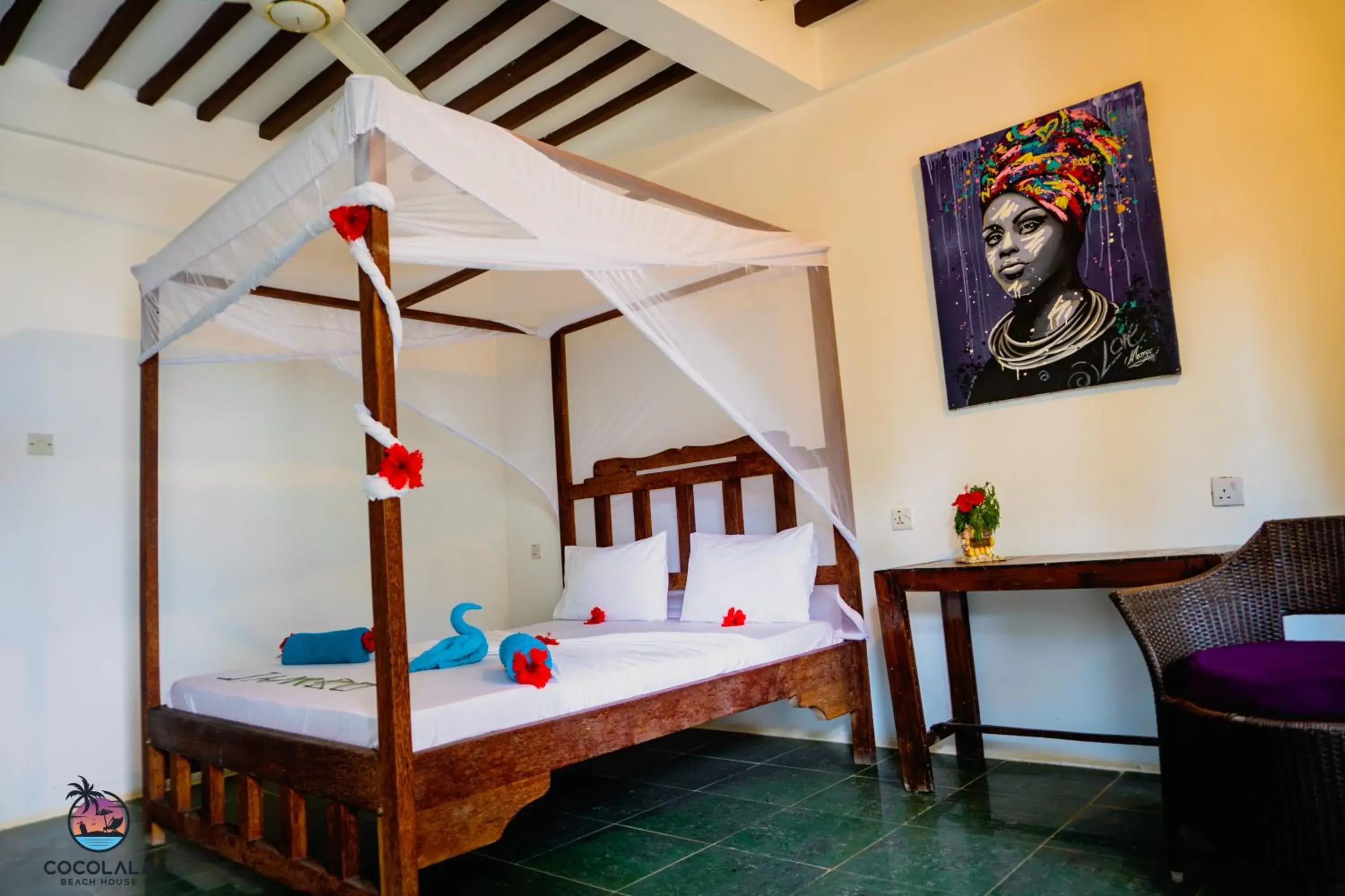 Photo of the whole room, Bed in Cocolala Beach House Photo of the whole room, Bed in Cocolala Beach House