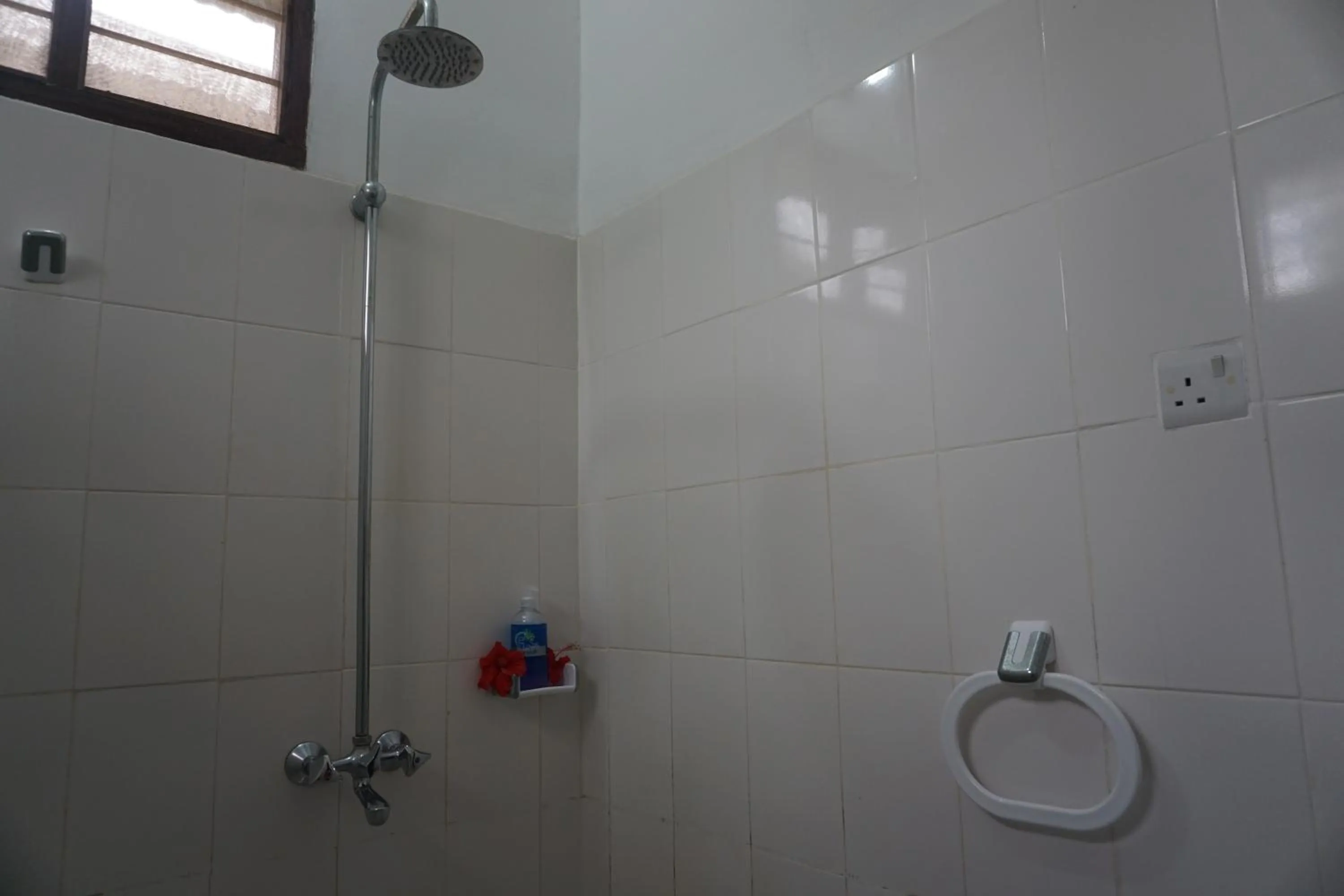 Shower in Cocolala Beach House