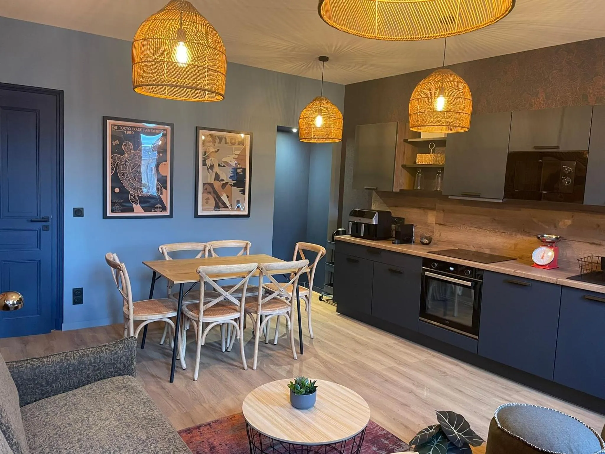 Kitchen or kitchenette in Nouvel Hôtel & Appartements