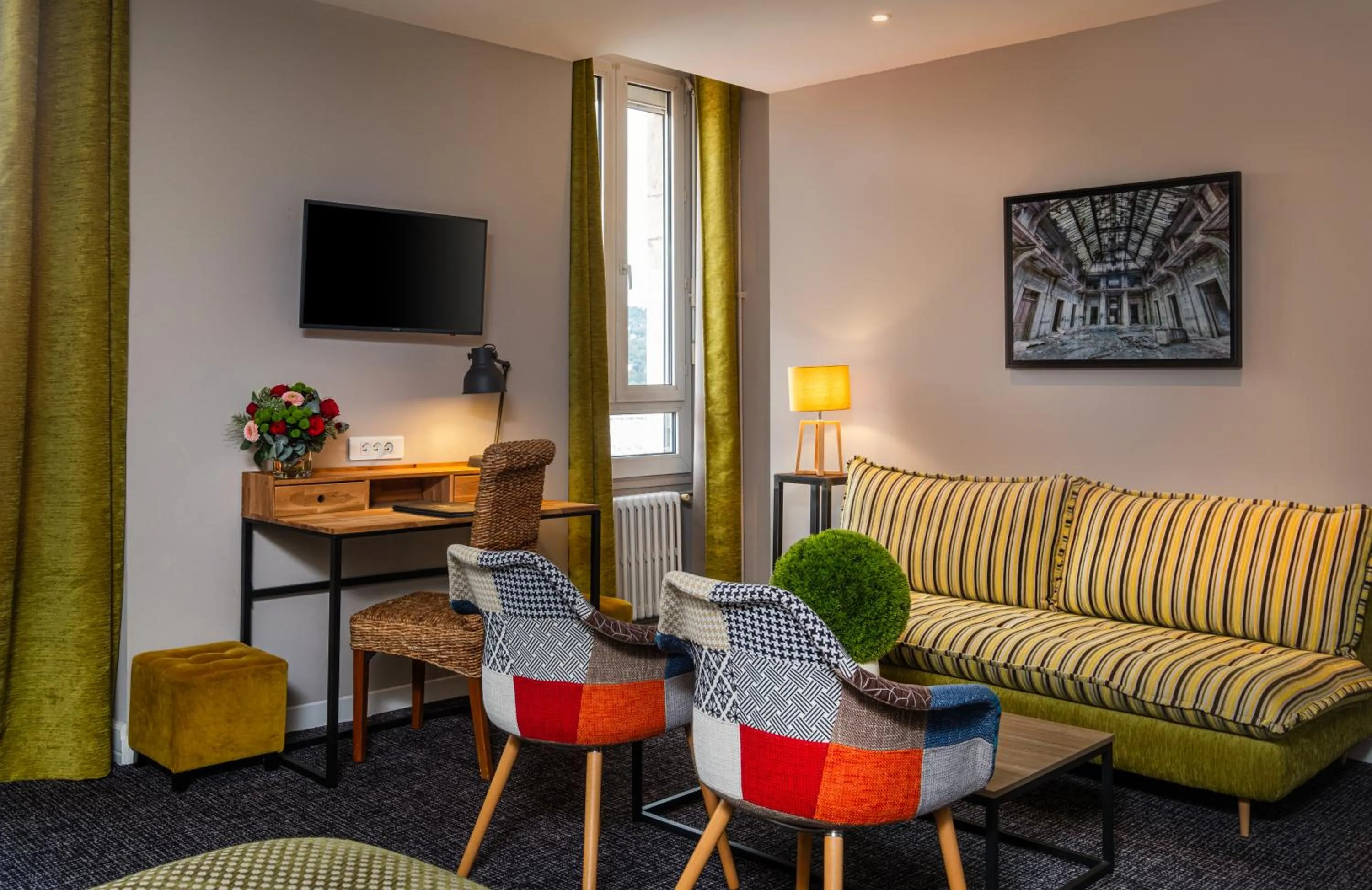 Seating area in Nouvel Hôtel & Appartements