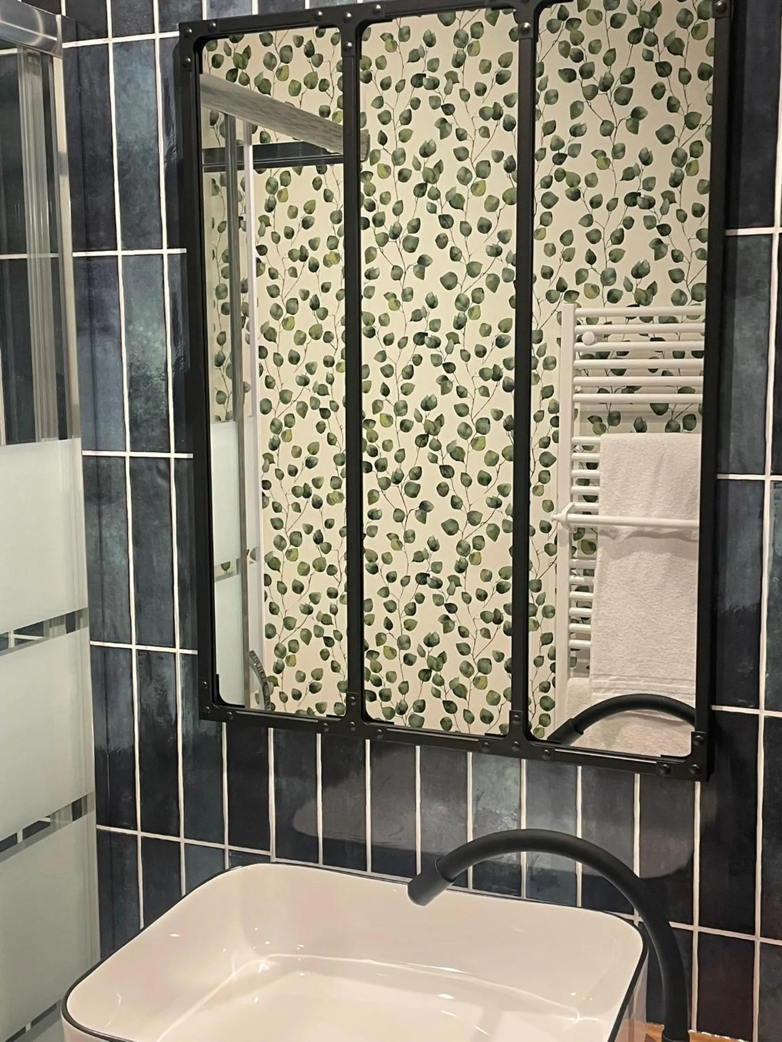 Bathroom in Nouvel Hôtel & Appartements