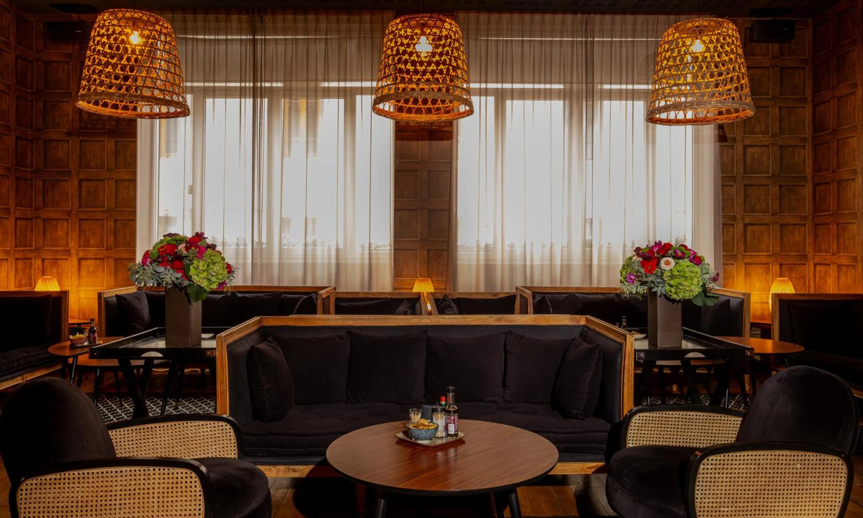 Lounge or bar in Nouvel Hôtel & Appartements