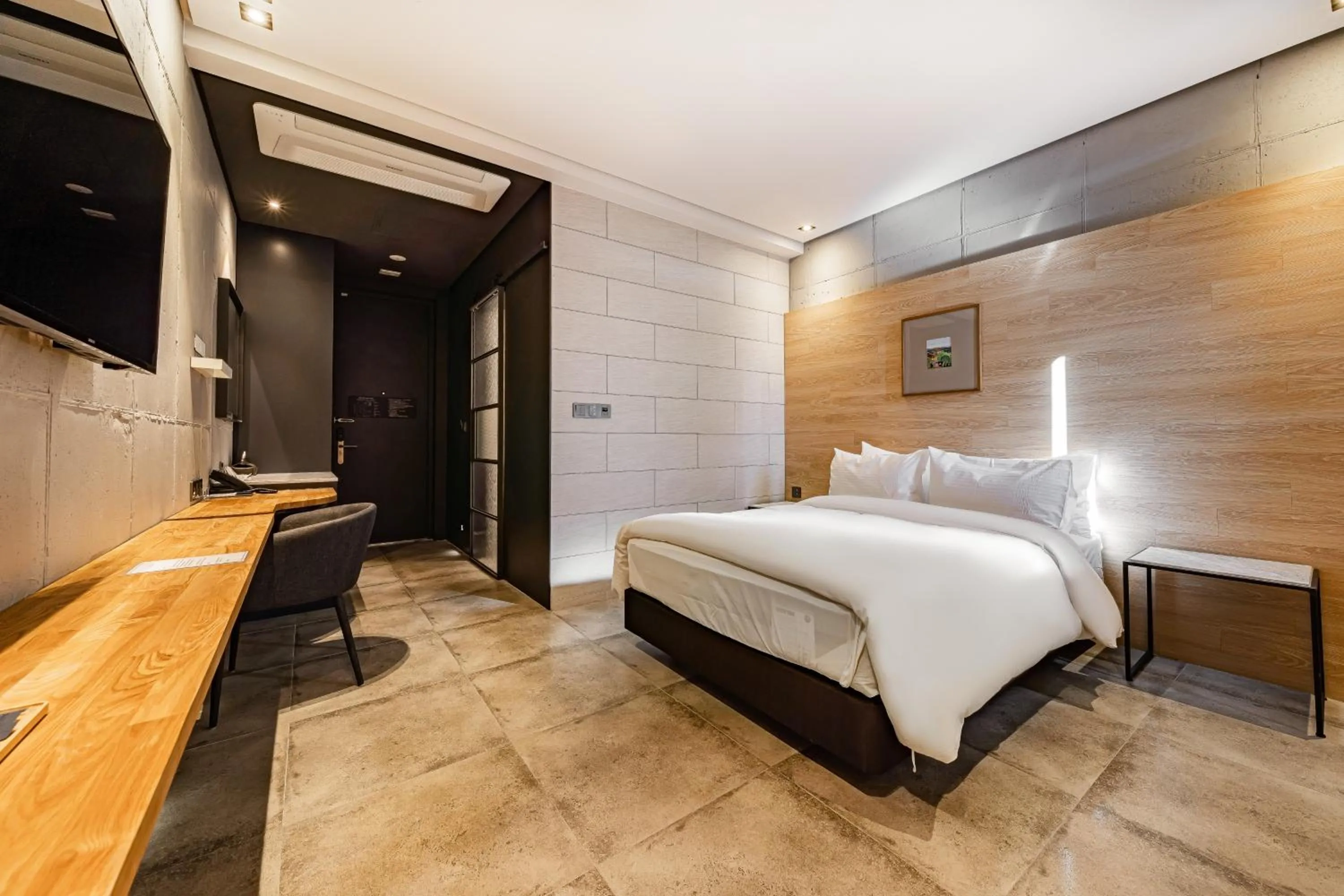 Decorative detail, Bed in The Hong C Hotel