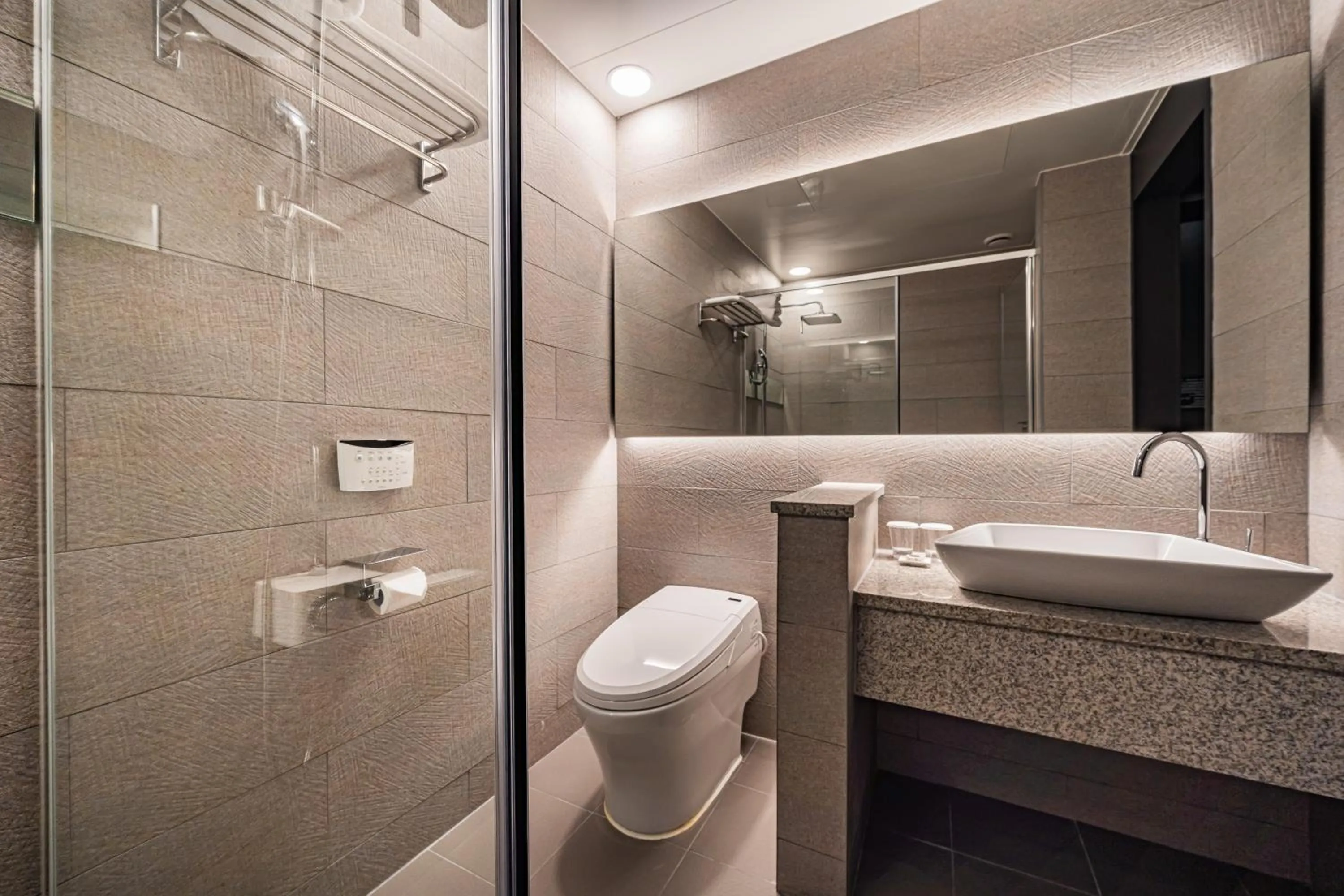 Toilet in The Hong C Hotel