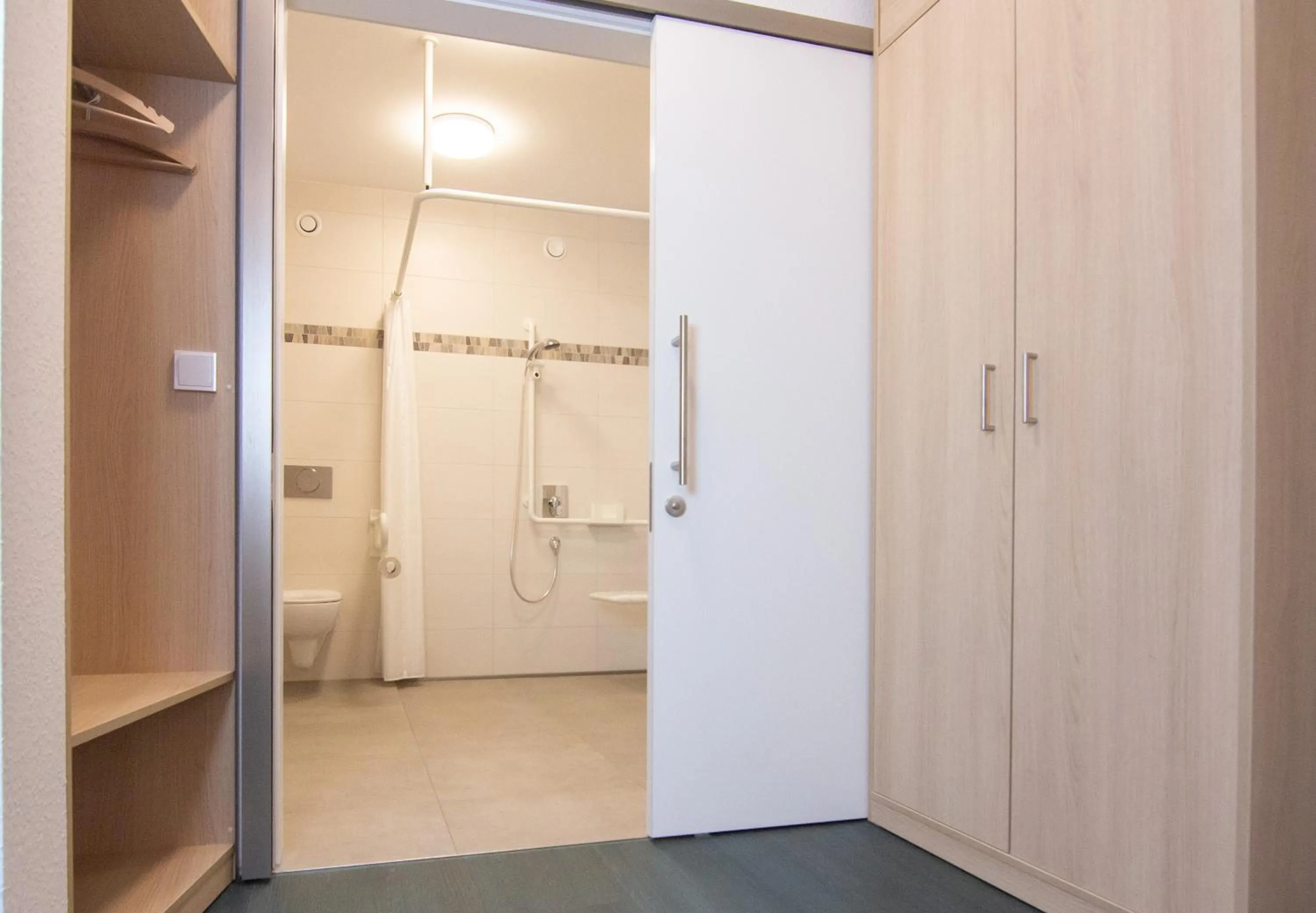 Shower in Green Night Hotel