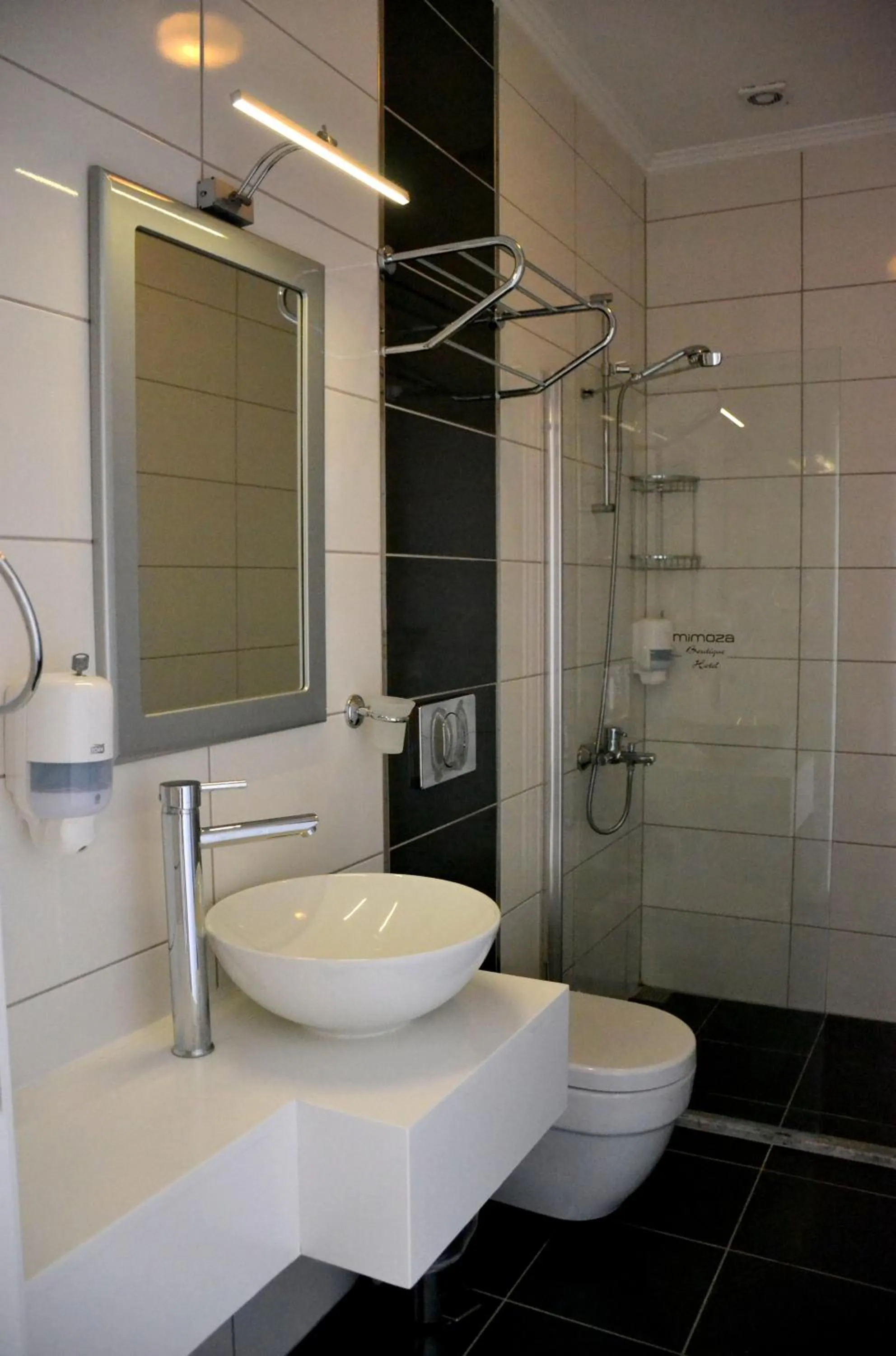 Bathroom in Mimoza Hotel