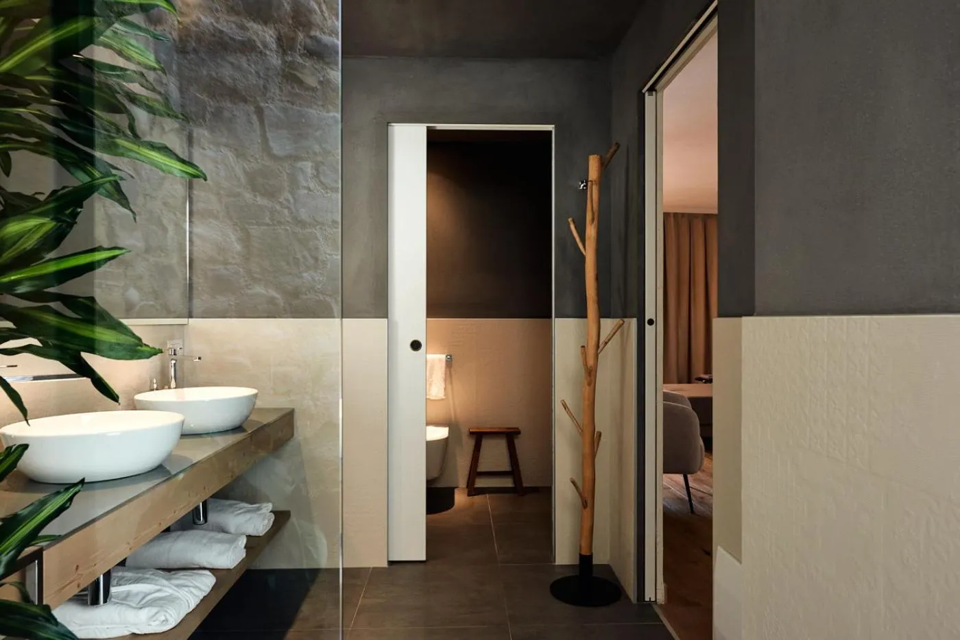 Toilet in Relais Rossar Boutique Hotel Garda & Hills