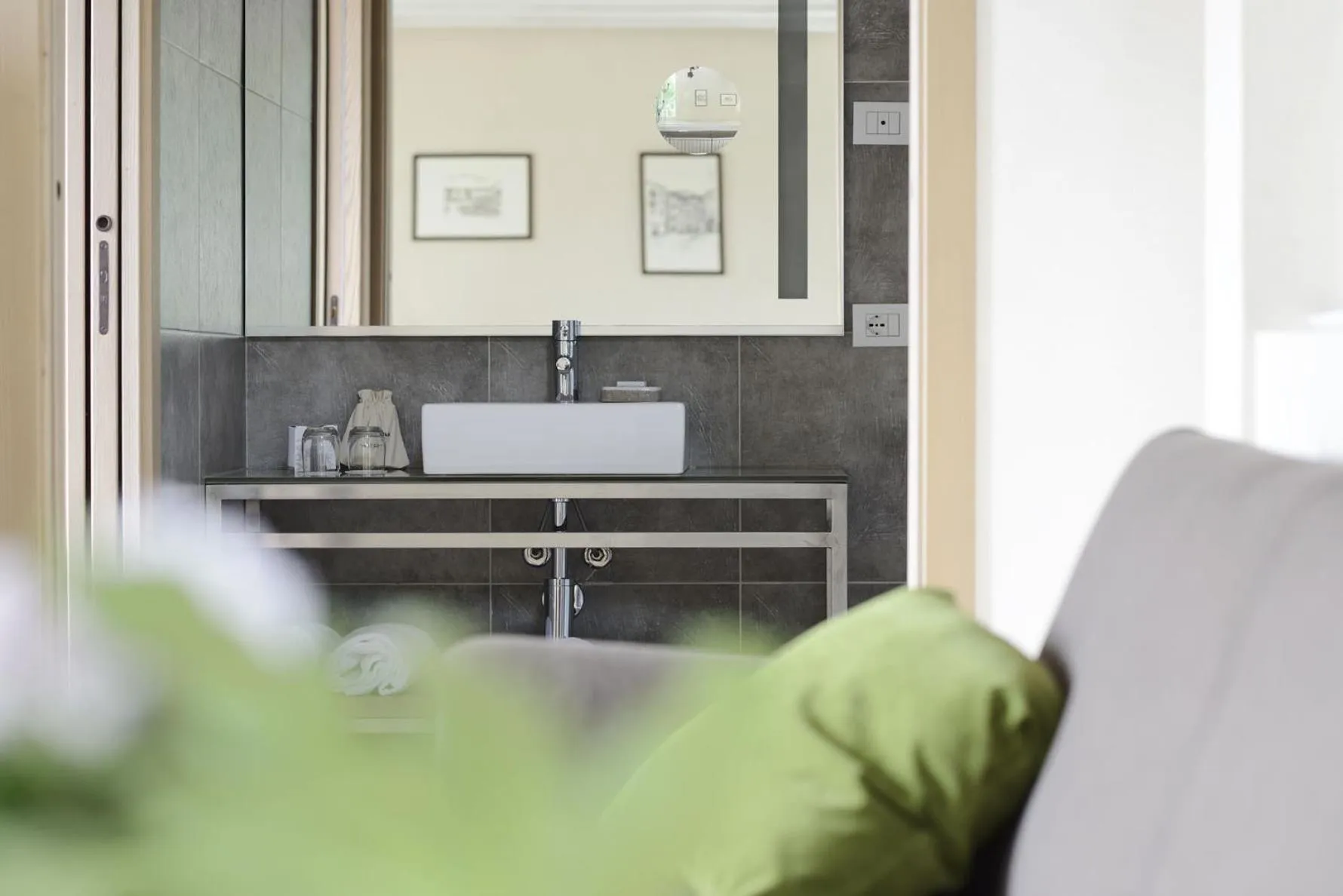 Shower in Relais Rossar Boutique Hotel Garda & Hills