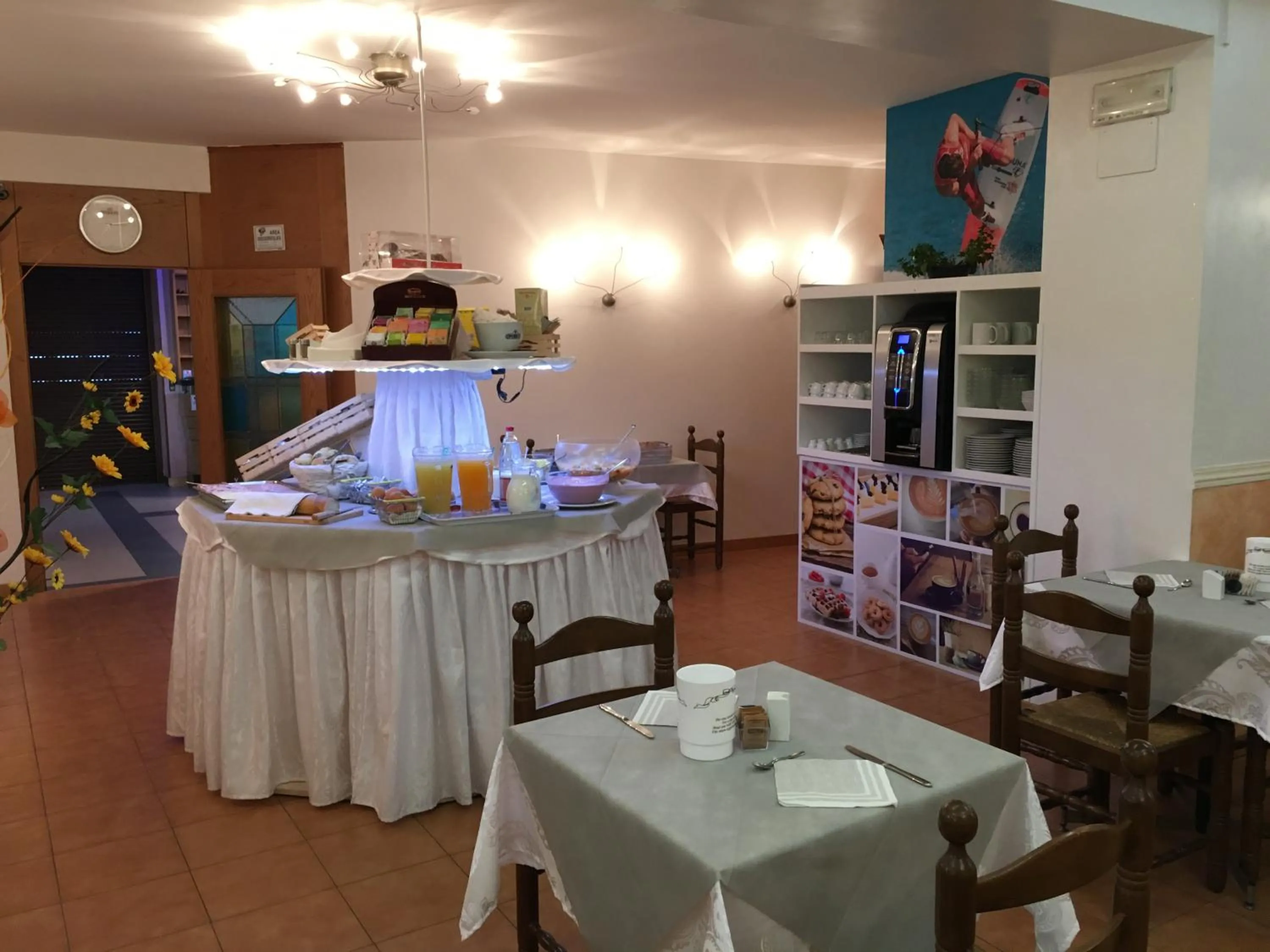 Lounge or bar in Hotel Vela Azzurra