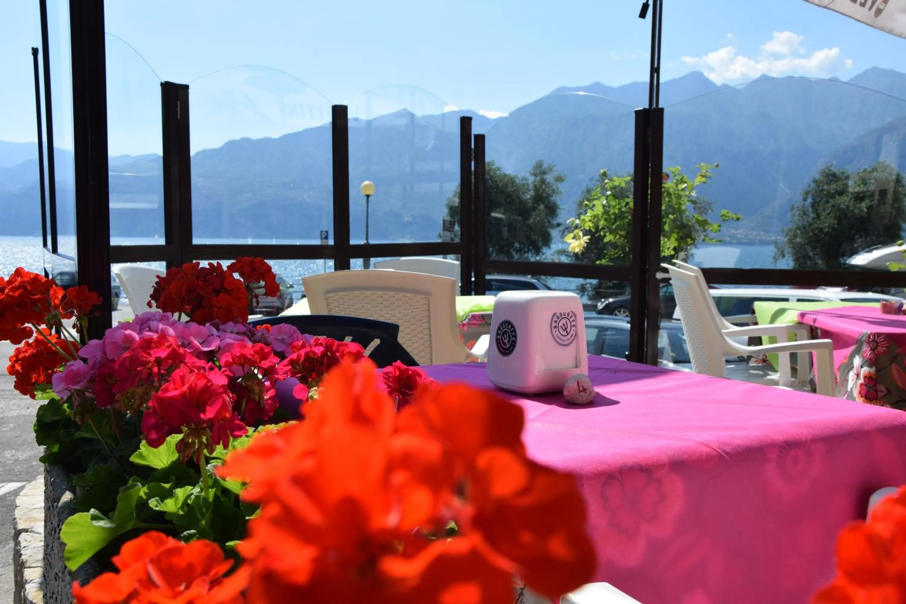 Restaurant/places to eat in Hotel Vela Azzurra