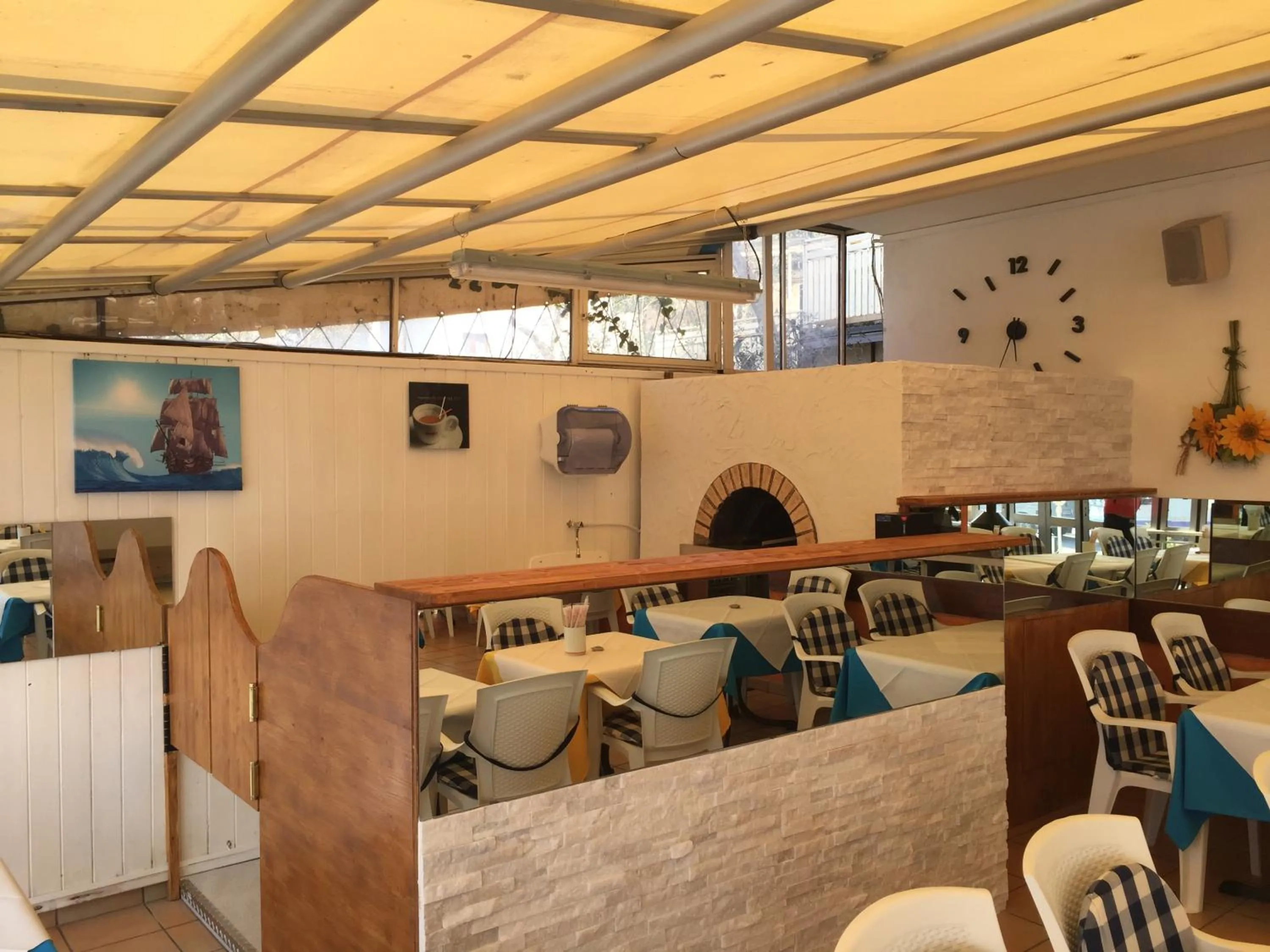 Restaurant/places to eat in Hotel Vela Azzurra