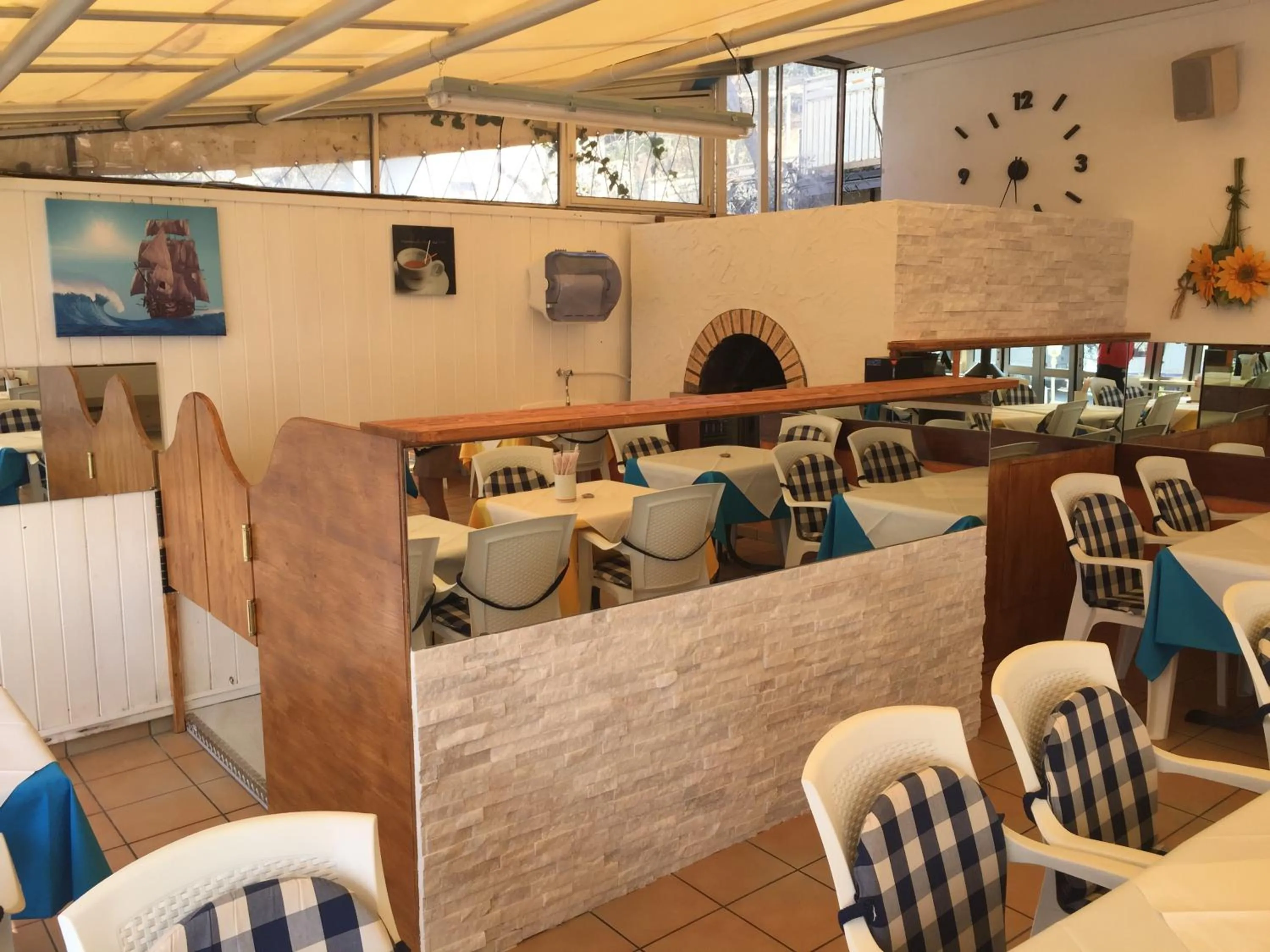 Restaurant/places to eat in Hotel Vela Azzurra