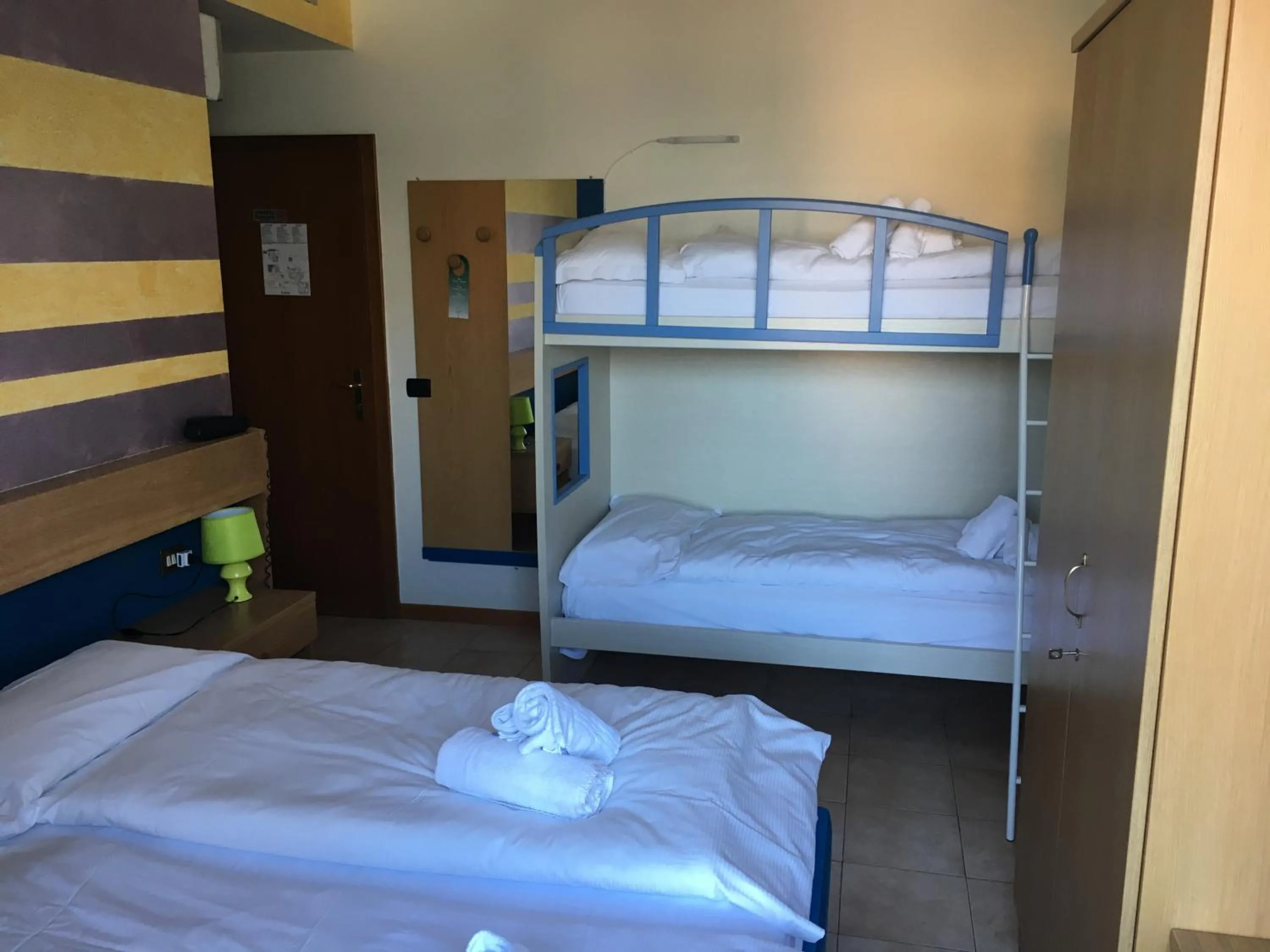 bunk bed, Bed in Hotel Vela Azzurra