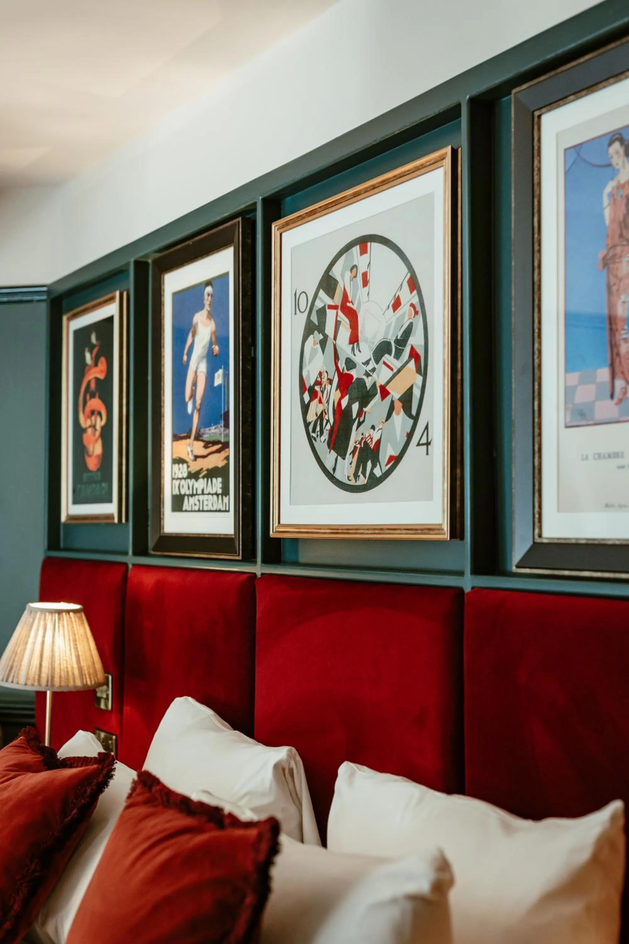 Bedroom in The Wellington Hotel