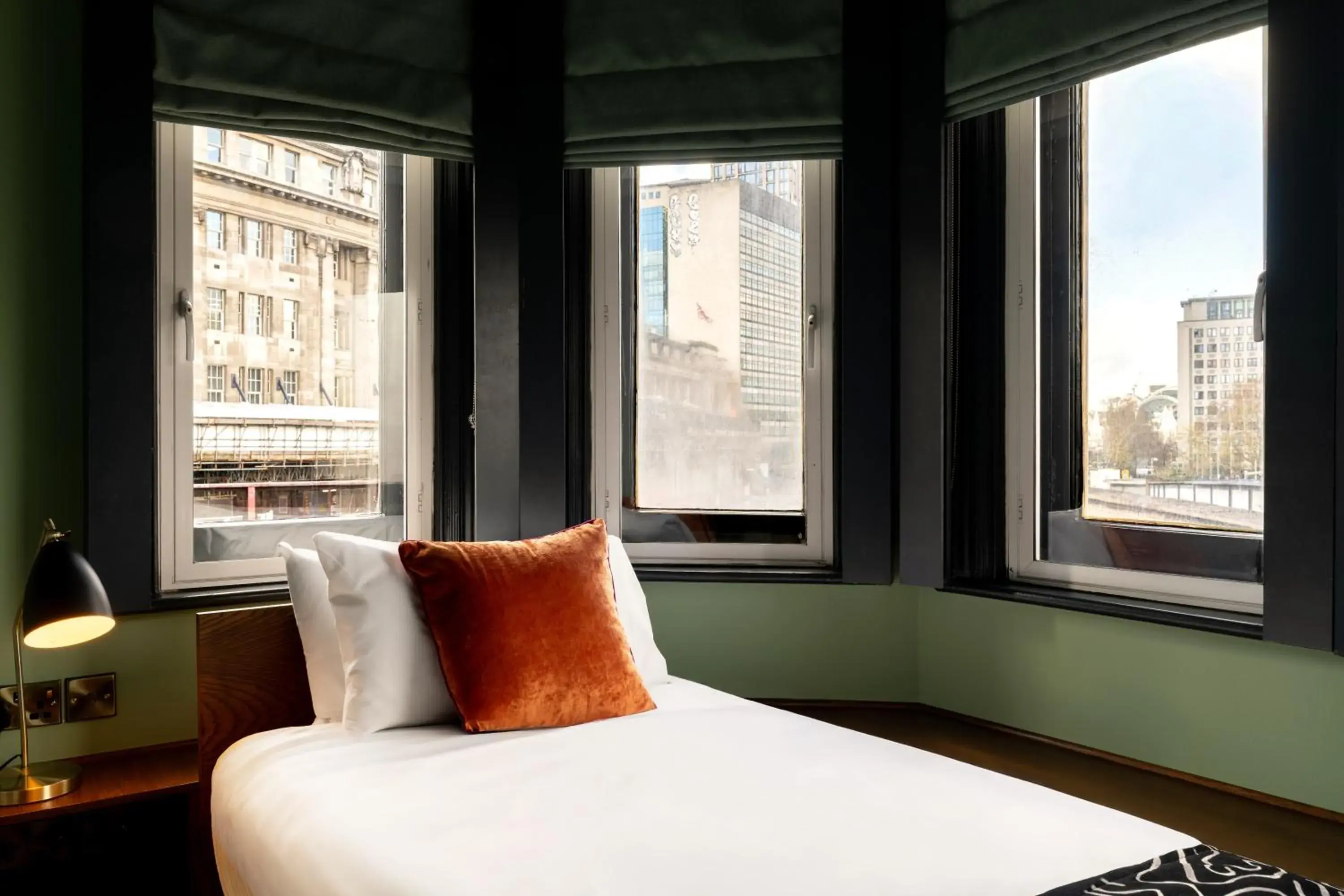 Single Room with Shower in The Wellington Hotel Single Room with Shower in The Wellington Hotel