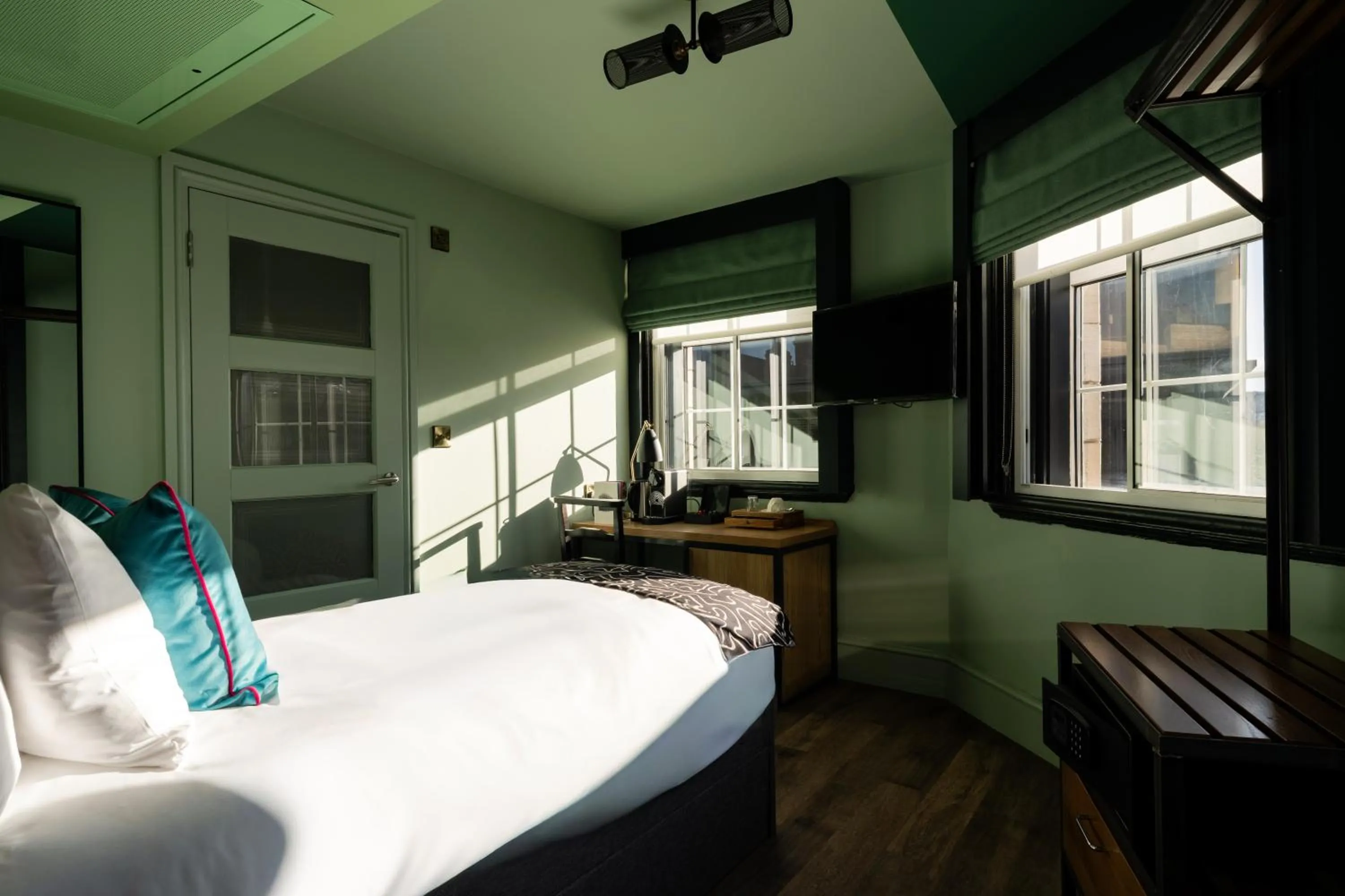 Bed in The Wellington Hotel