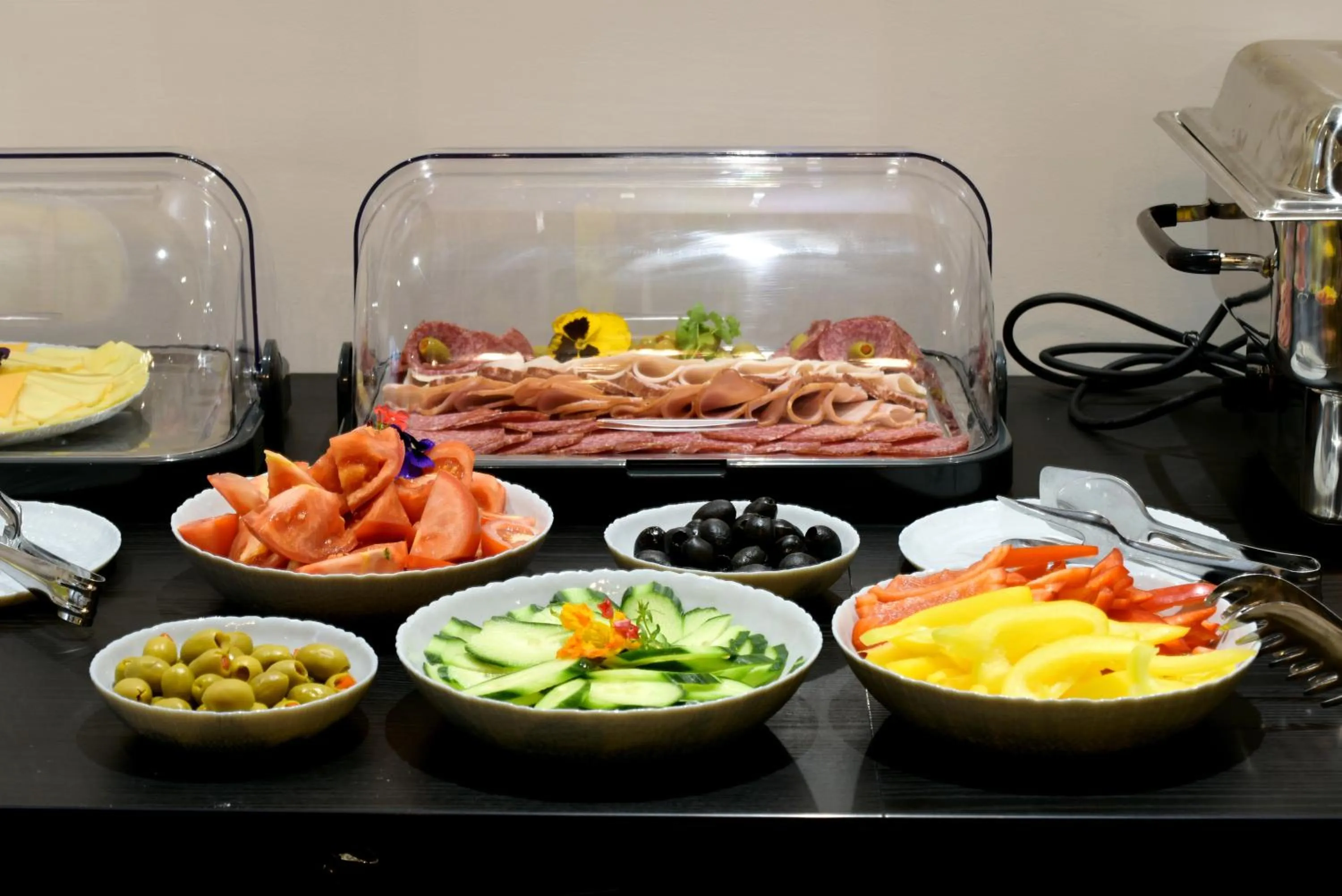 Buffet breakfast in Prinz Gregor