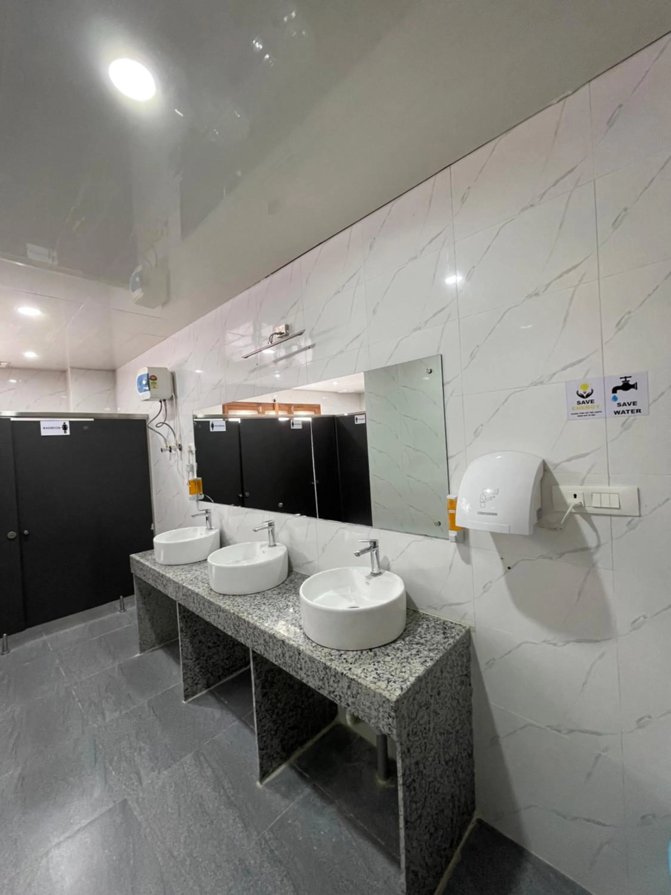 Toilet in Yang Bhutan Hotel