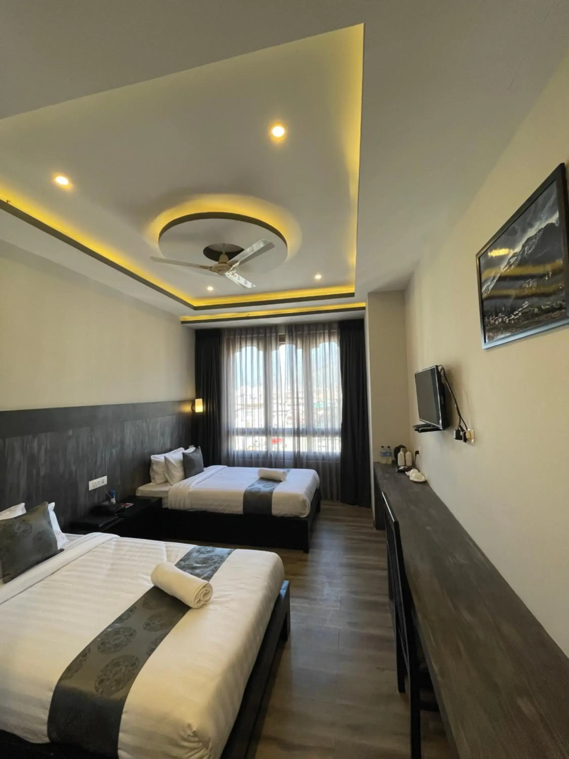 Shower, Bed in Yang Bhutan Hotel Shower, Bed in Yang Bhutan Hotel