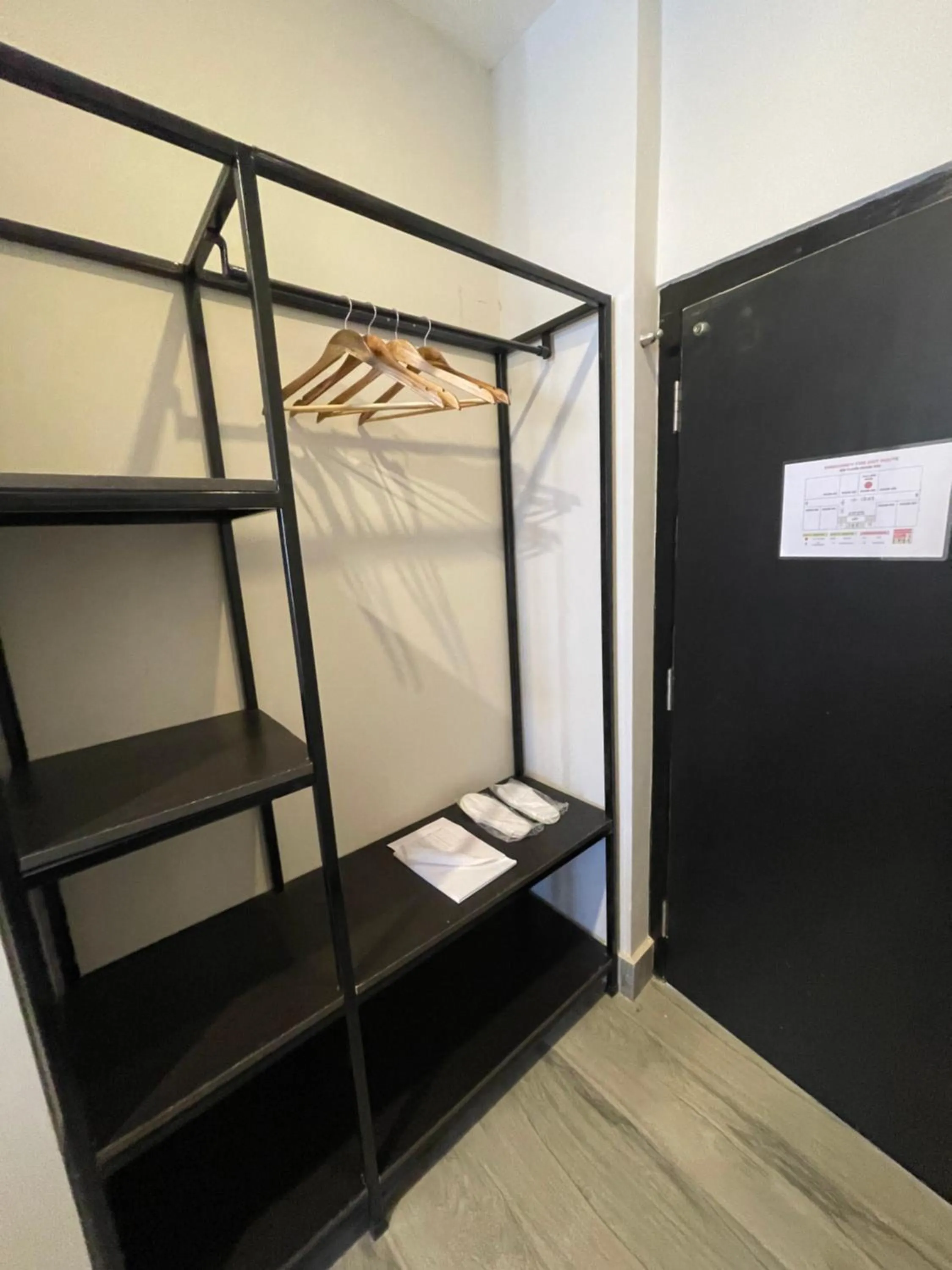 wardrobe, Bed in Yang Bhutan Hotel