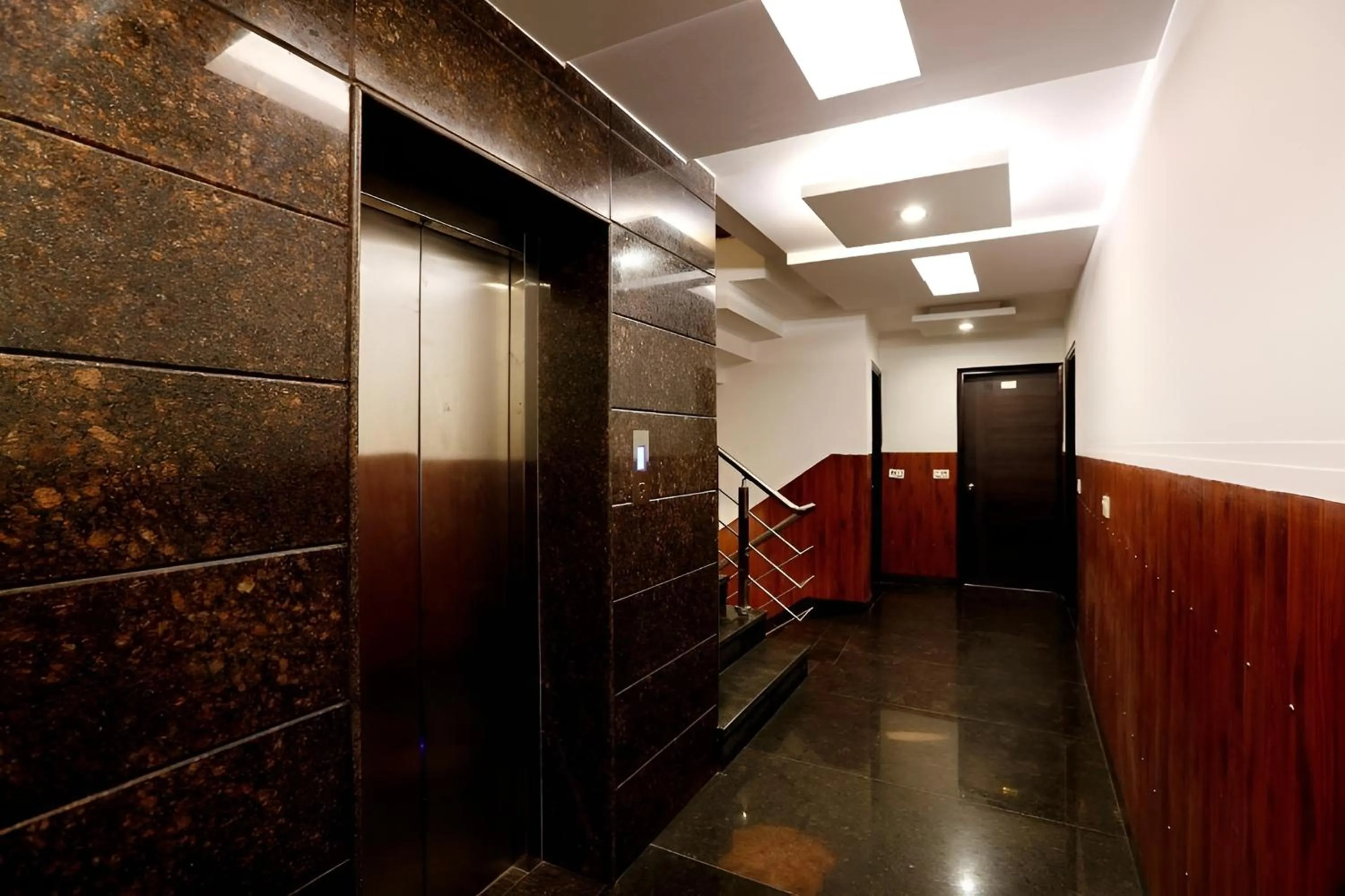 elevator in Arch Anand Lok Inn Mahipalpur, IGI Delhi Airport