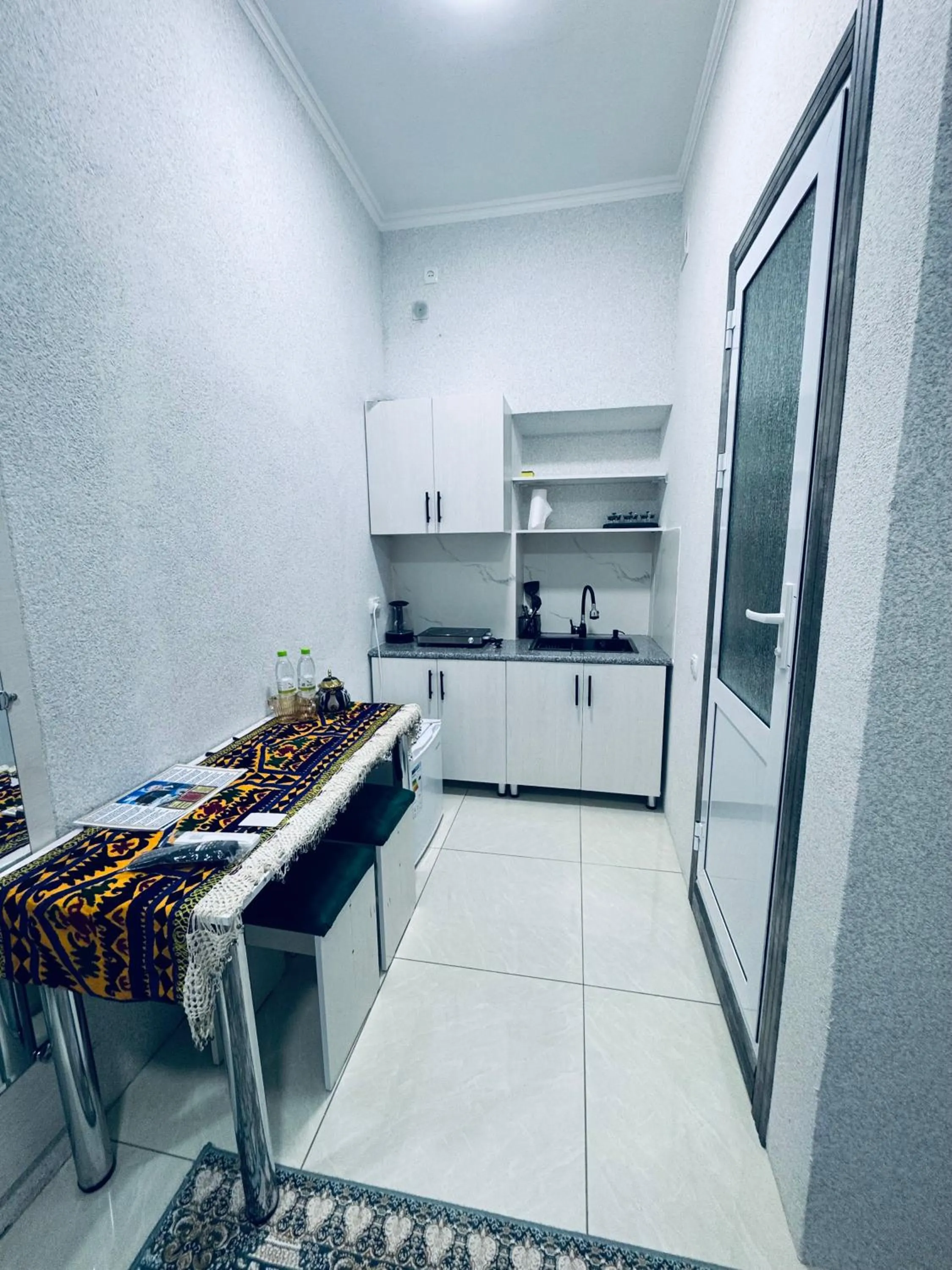 Khan Apartments