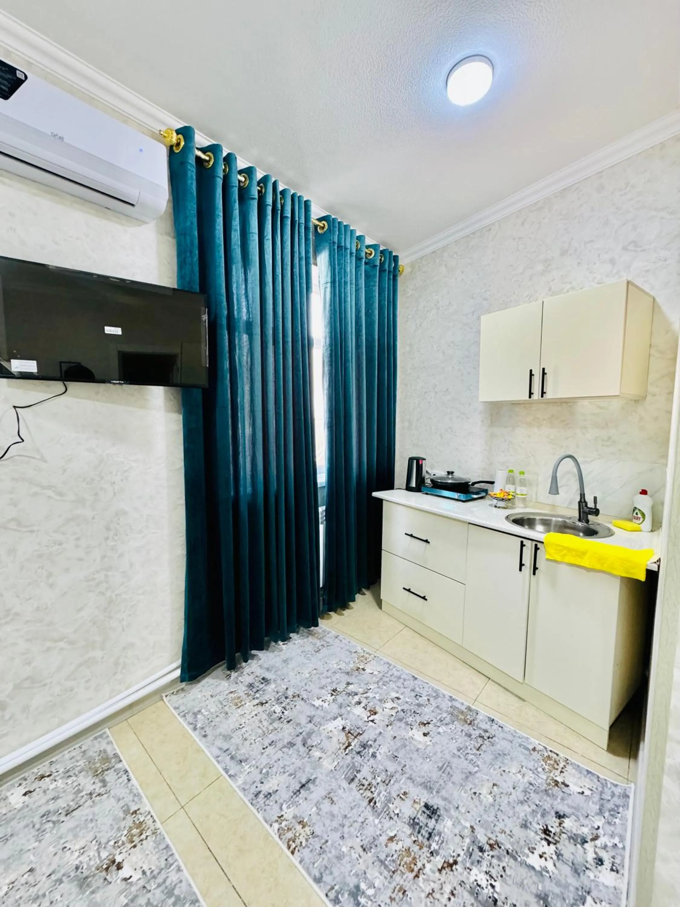 Khan Apartments