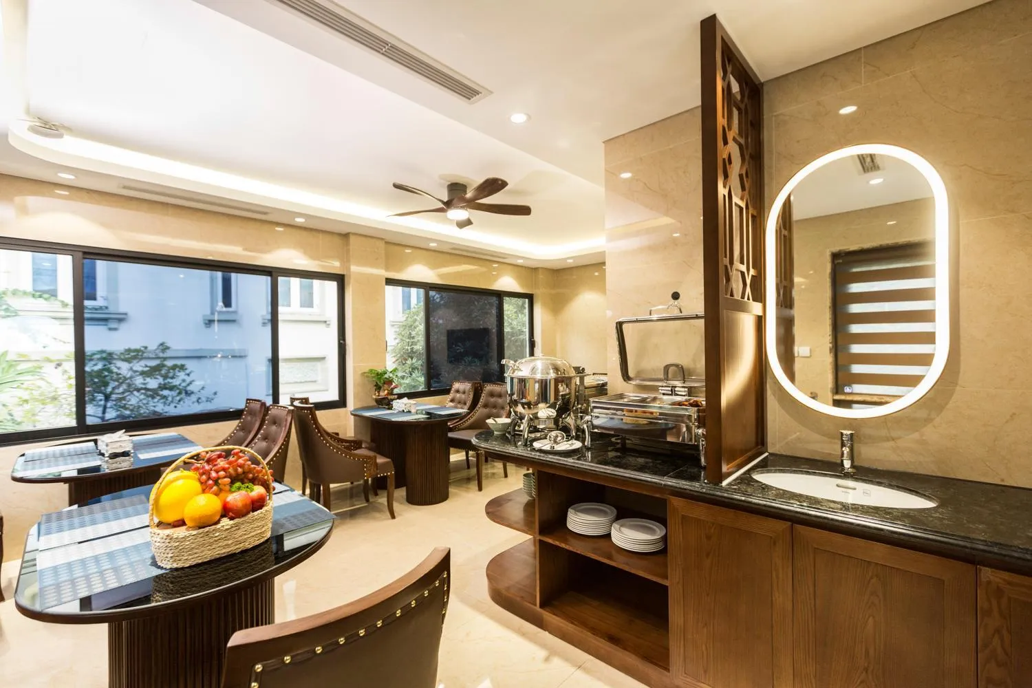 Restaurant/places to eat in Blubiz Hotel Mỹ Đình (Blubiz Hotel 2)