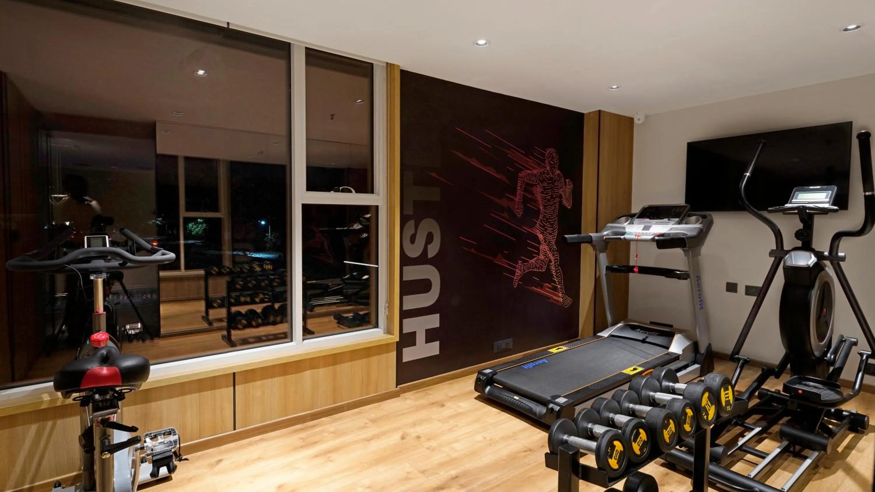 Fitness centre/facilities in Aiden by Best Western Hennur Bengaluru