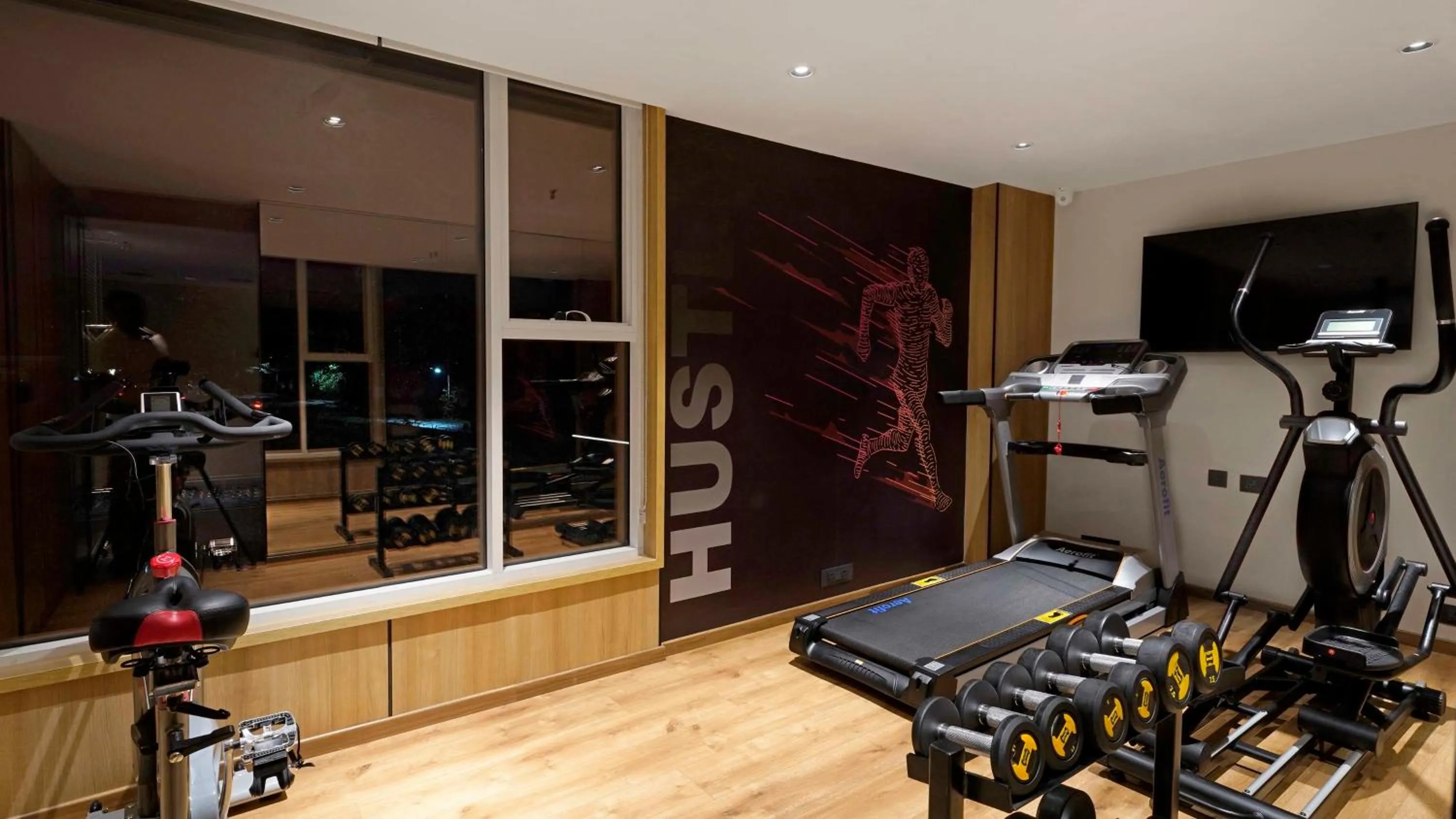 Fitness centre/facilities in Aiden by Best Western Hennur Bengaluru