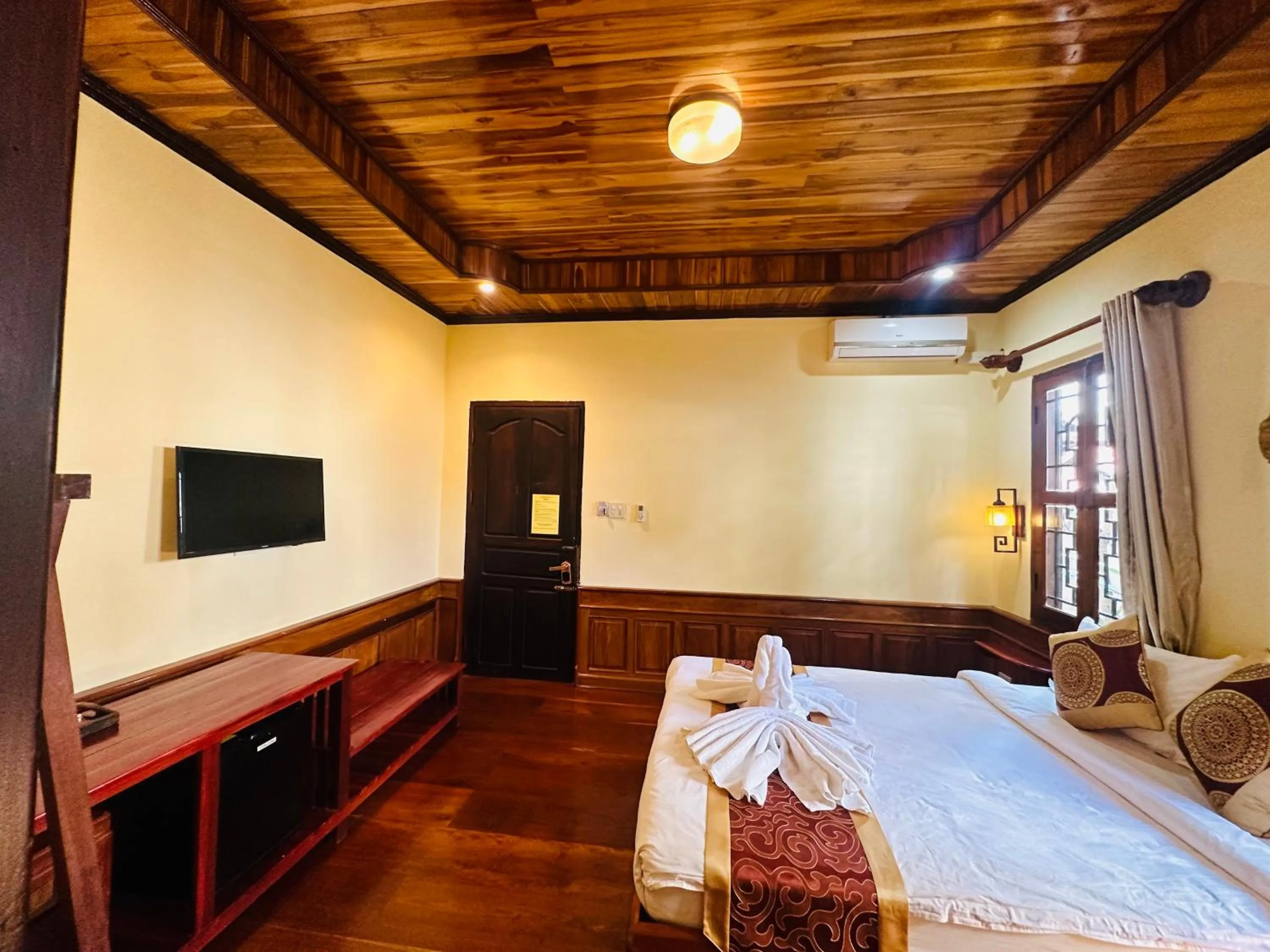 Communal lounge/ TV room, Bed in Ammata Boutique Villa